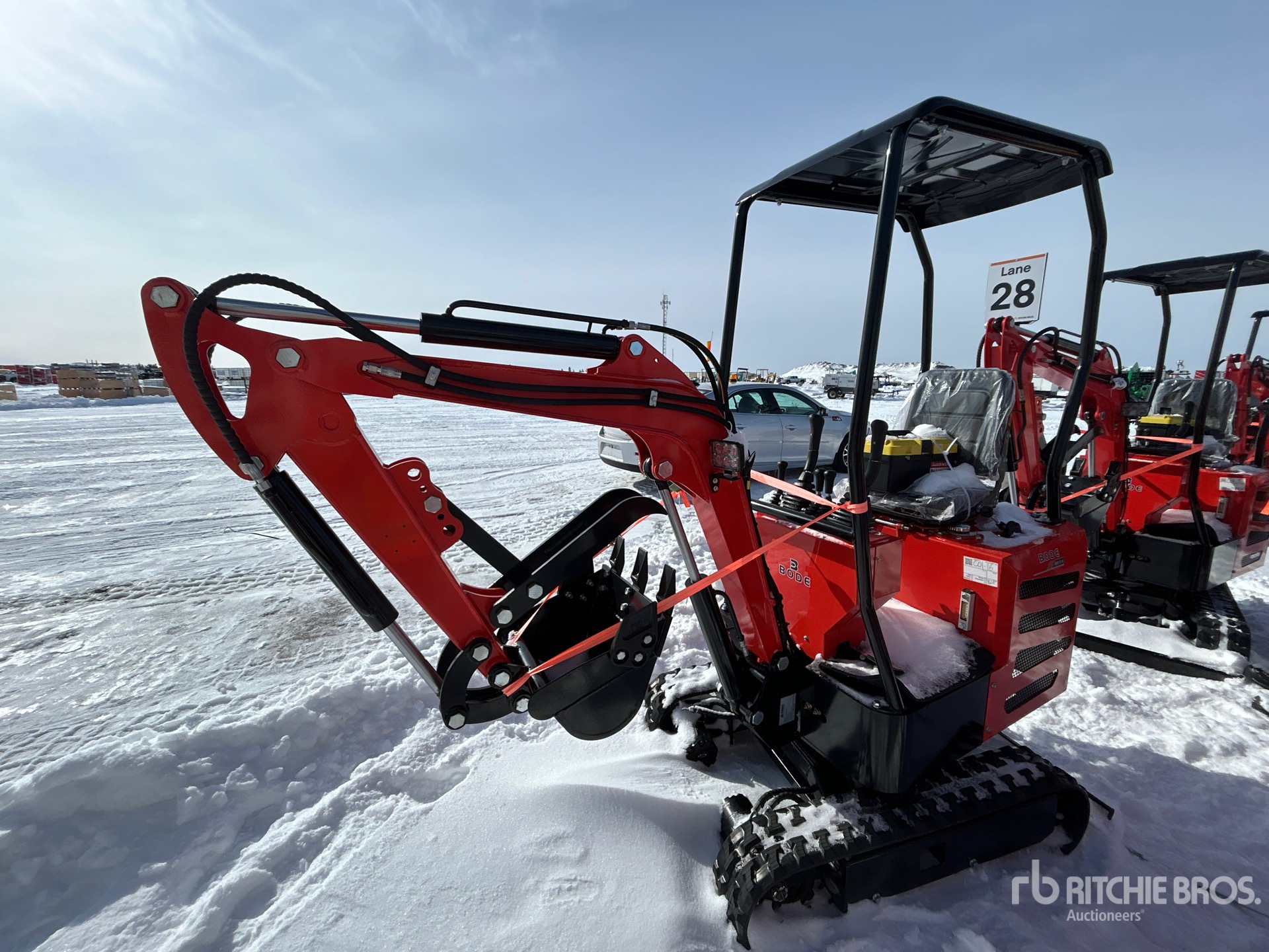 General Appearance with Picture, Left Front Corner