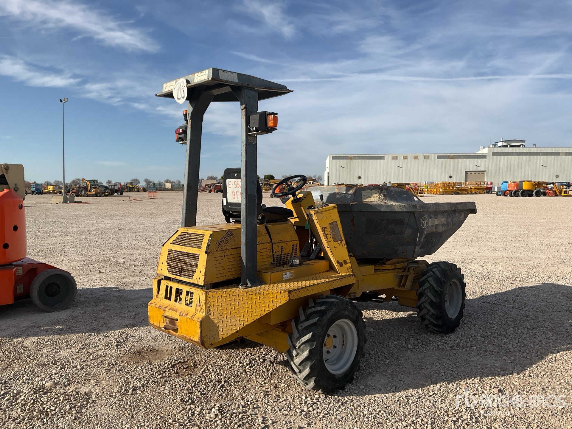 General Appearance with Image, coin arrière droit