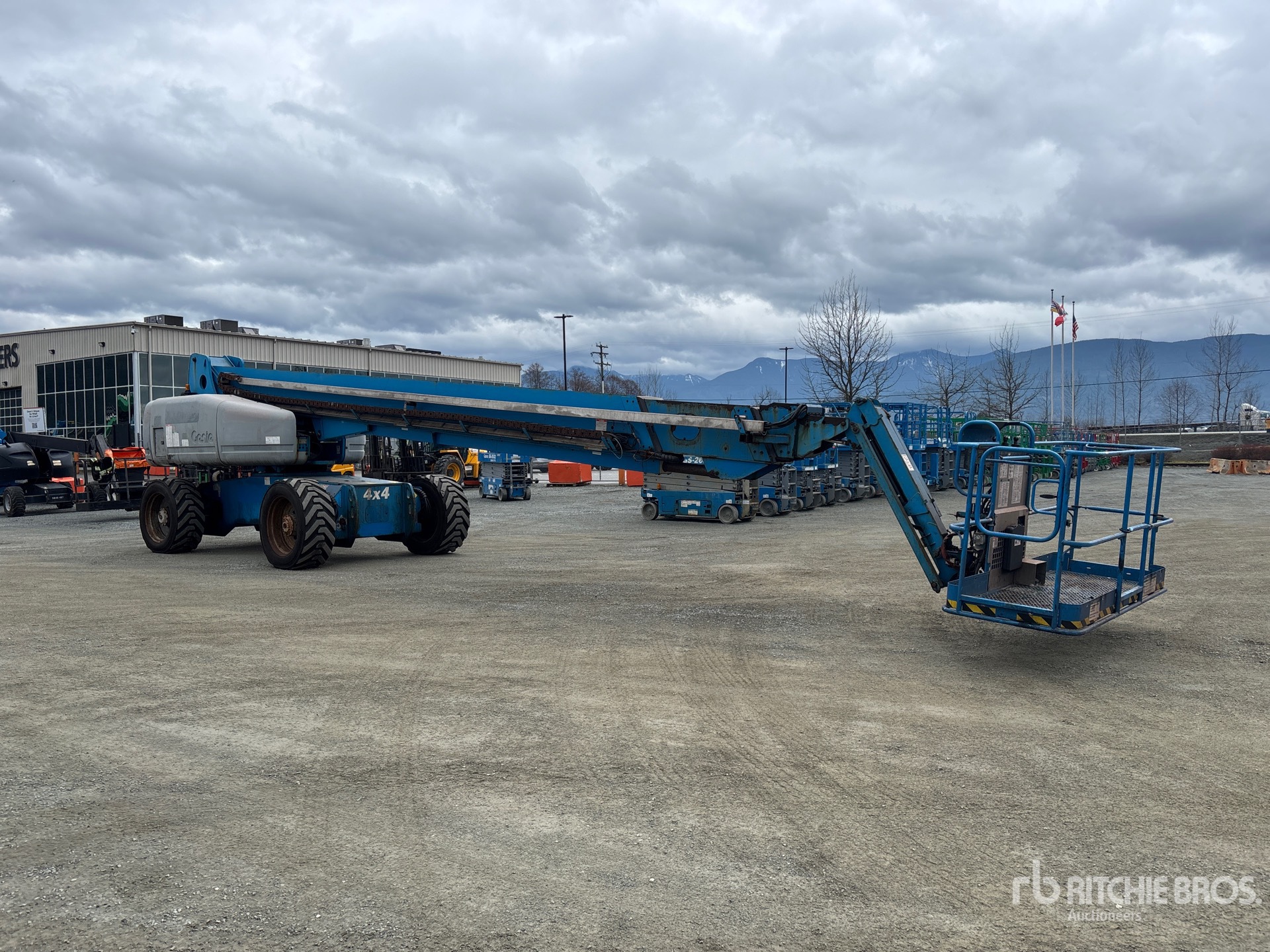 General Appearance with Foto, angolo anteriore destro