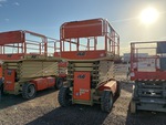 General Appearance - Scissor Lift* with Picture, Left Front Corner