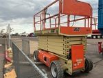 General Appearance - Scissor Lift* with Picture, Right Front Corner