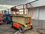 General Appearance - Scissor Lift* with Picture, Left Rear Corner