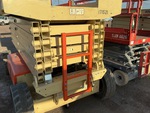 General Appearance - Scissor Lift* with Steps/Ladders