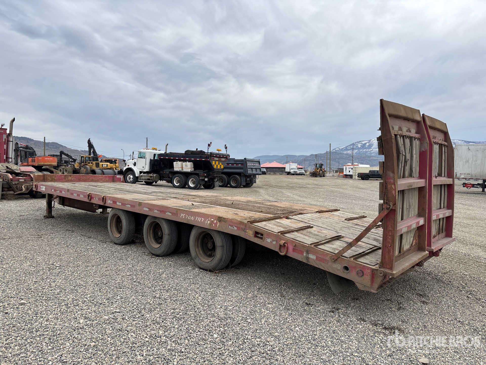 General Appearance with Bild, Ecke hinten links