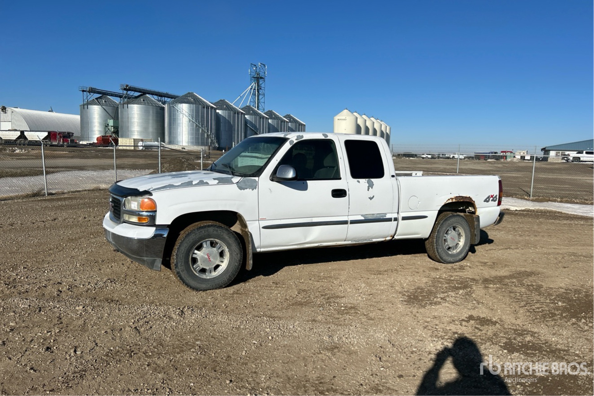 General Appearance with Bild, Ecke vorne links