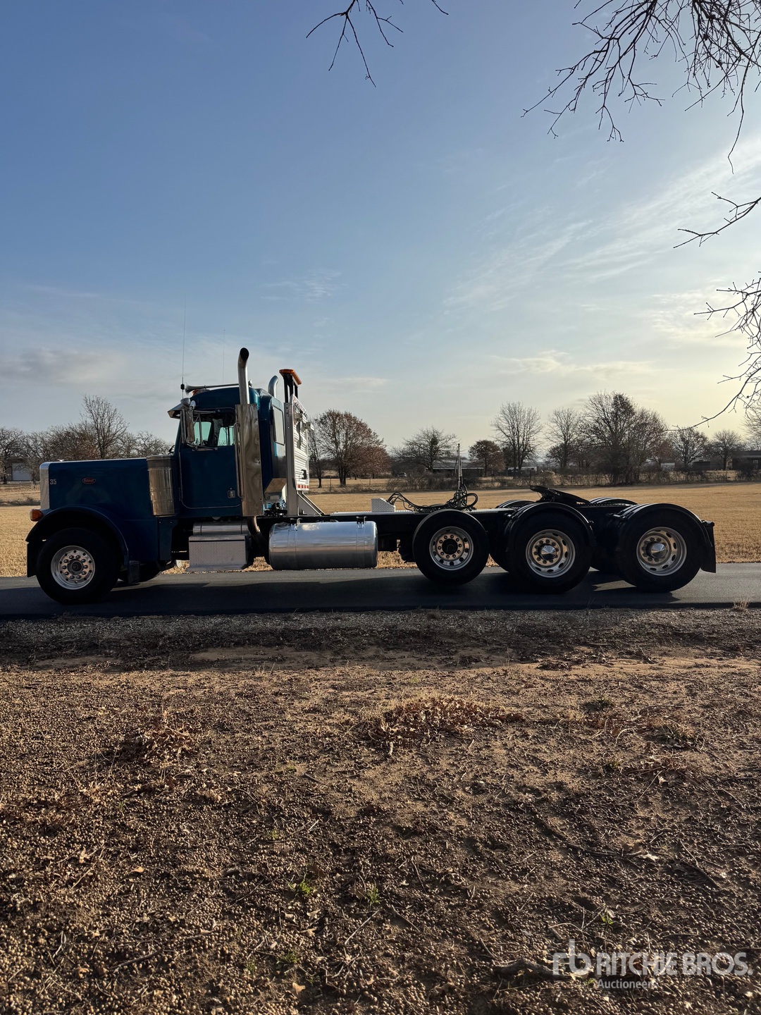 General Appearance with Featured Photo