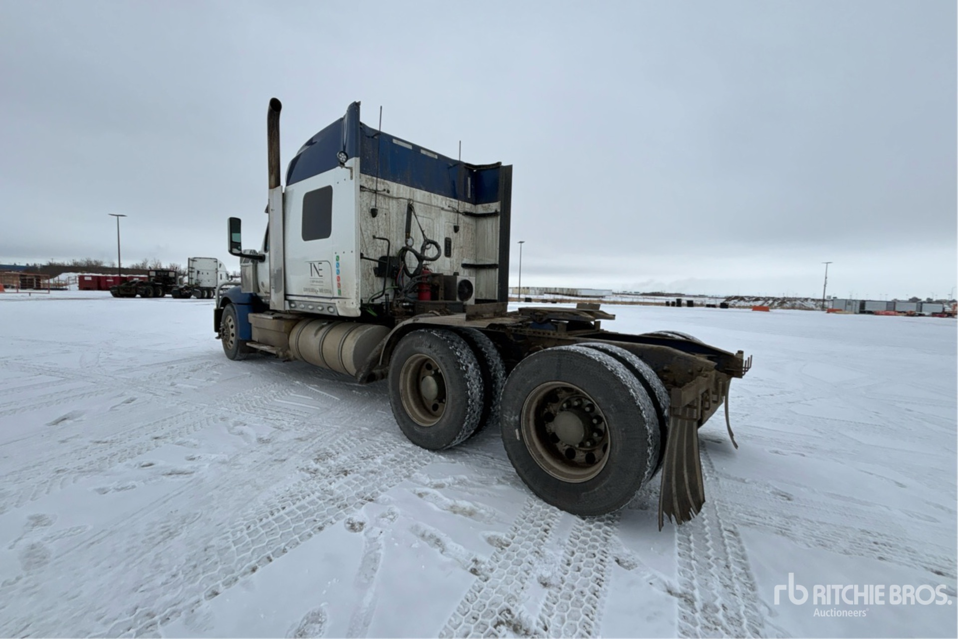 General Appearance with Imagen: esquina trasera izquierda