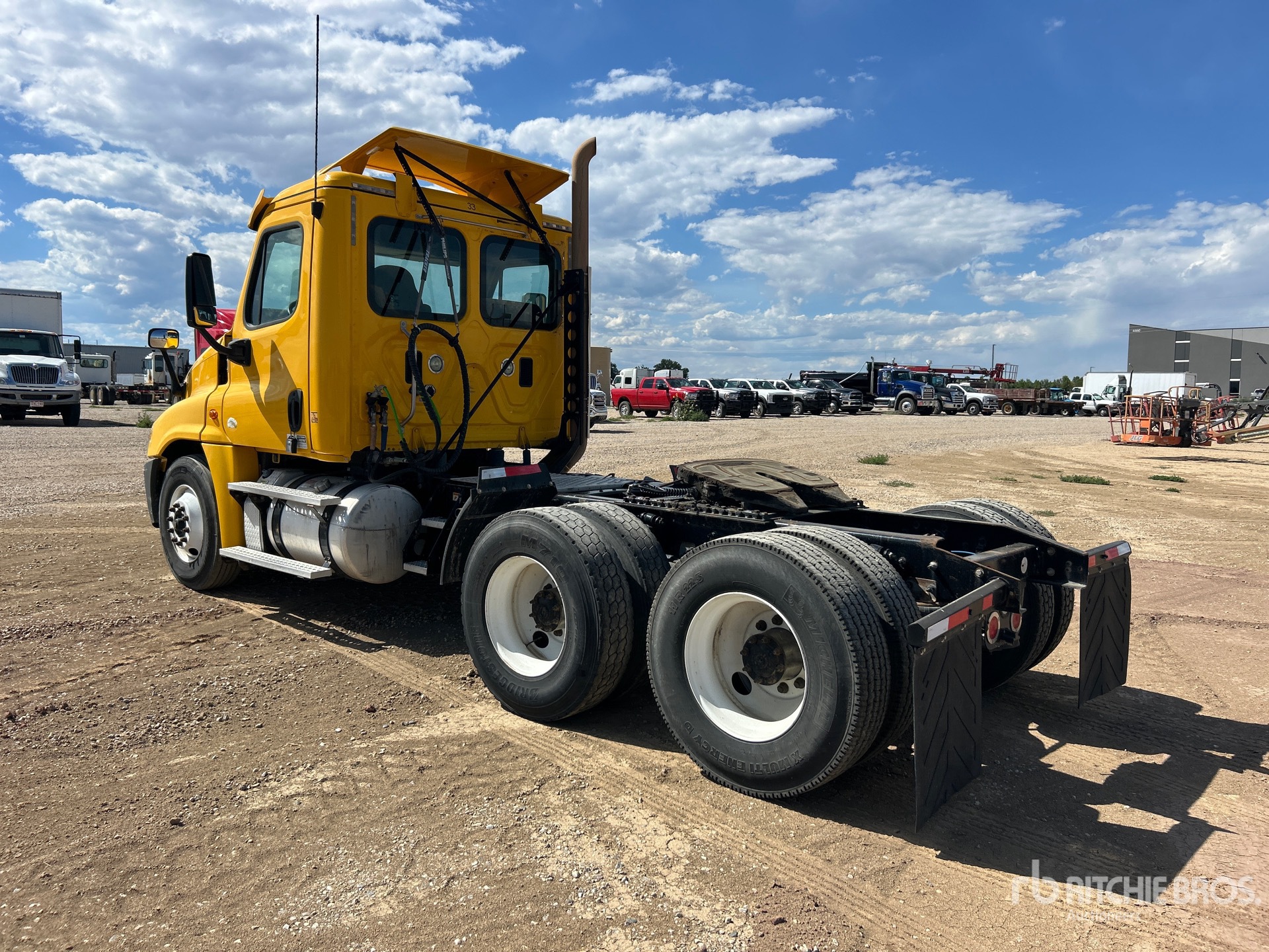 2016 Freightliner CASCADIA 125