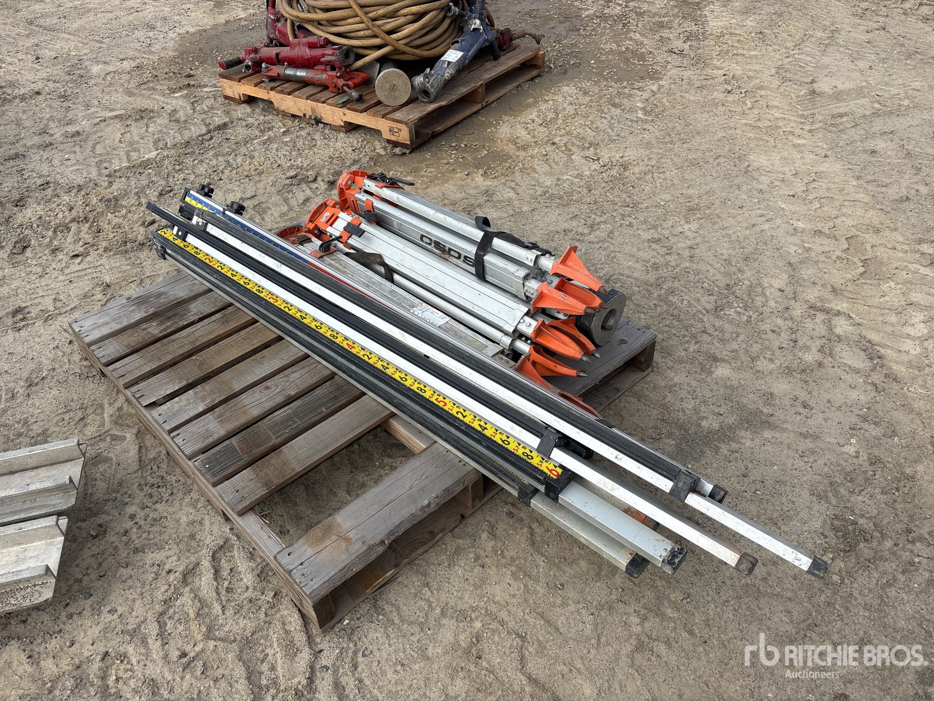 General Appearance with Featured Photo