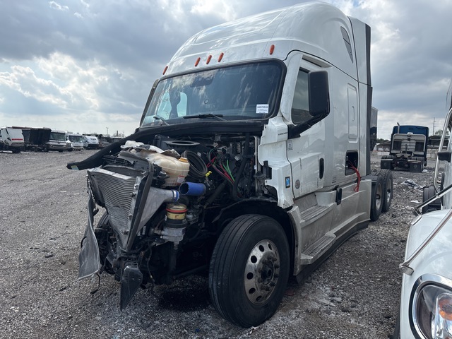 2023 Freightliner Cascadia 126 6x4 T/A Sleeper Truck Tractor (Inoperable)