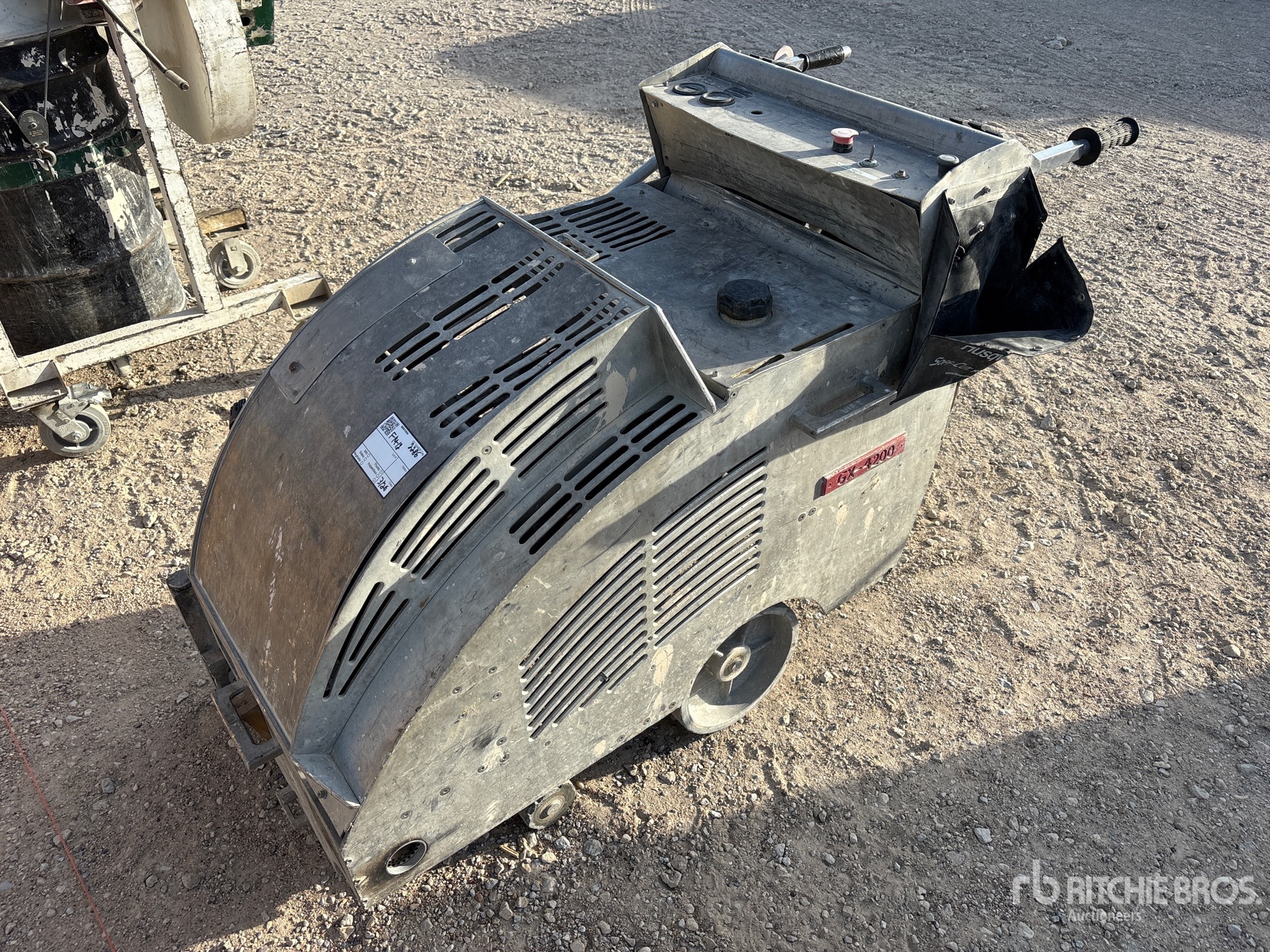 General Appearance with Image, coin avant gauche