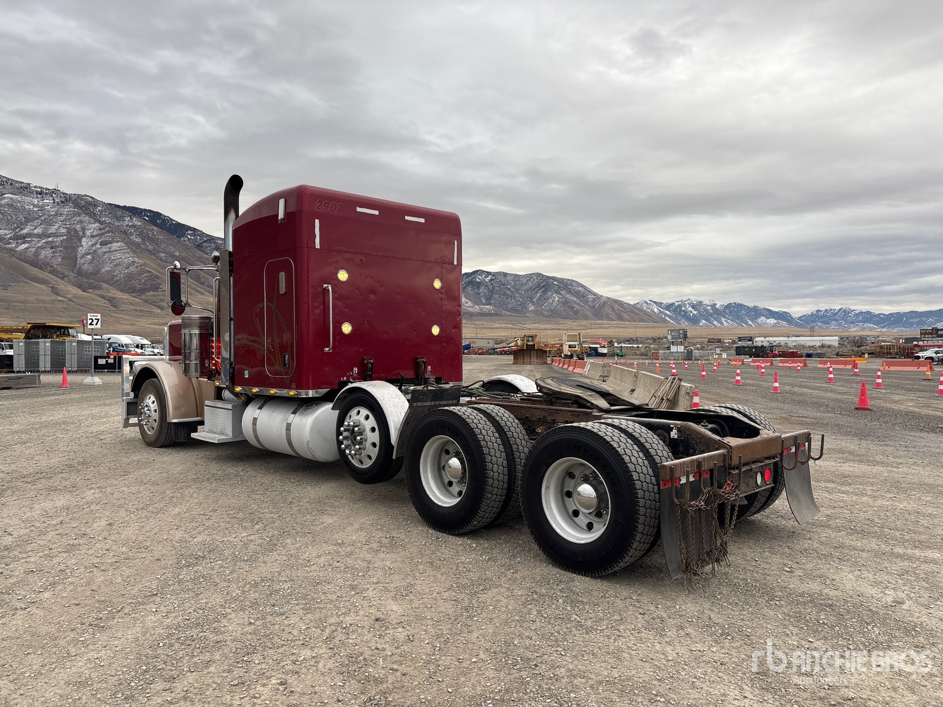Aspect général with Image, coin arrière gauche