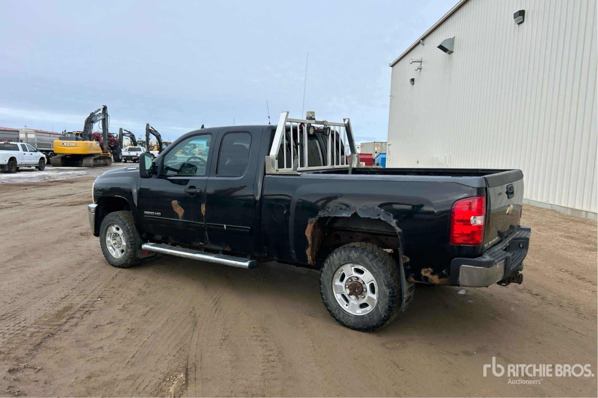 General Appearance with Picture, Left Rear Corner