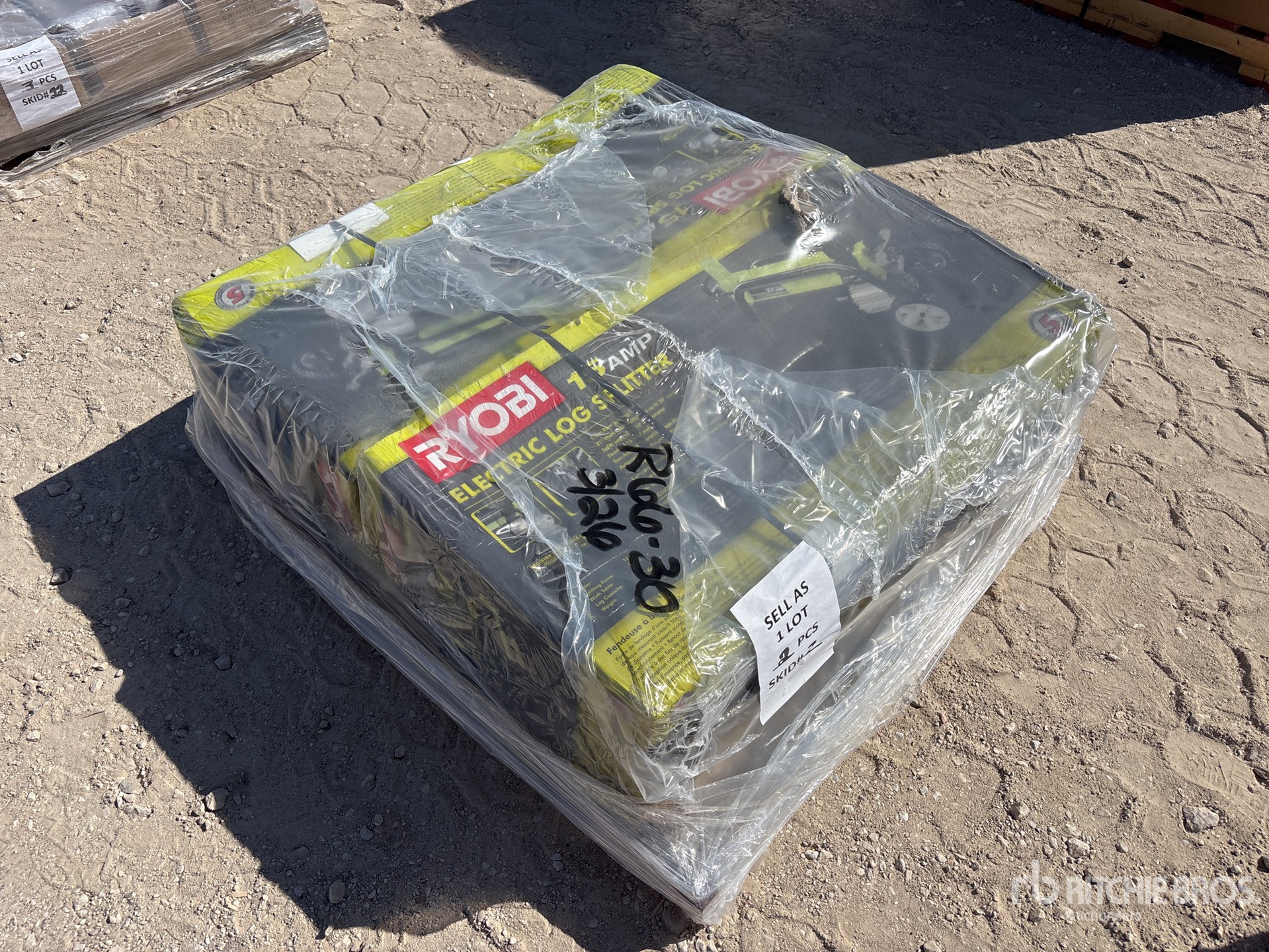 Aspect général with Image, coin arrière gauche