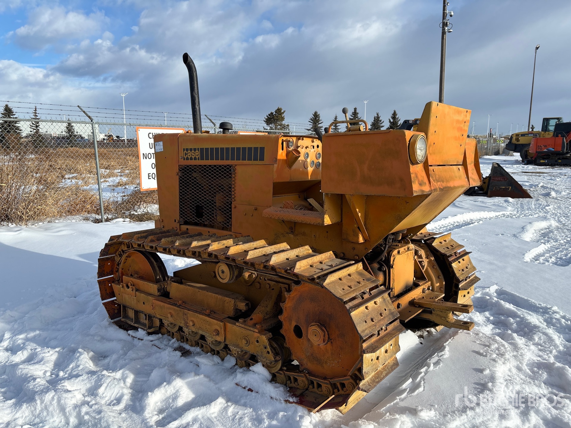 Aspect général with Image, coin arrière gauche