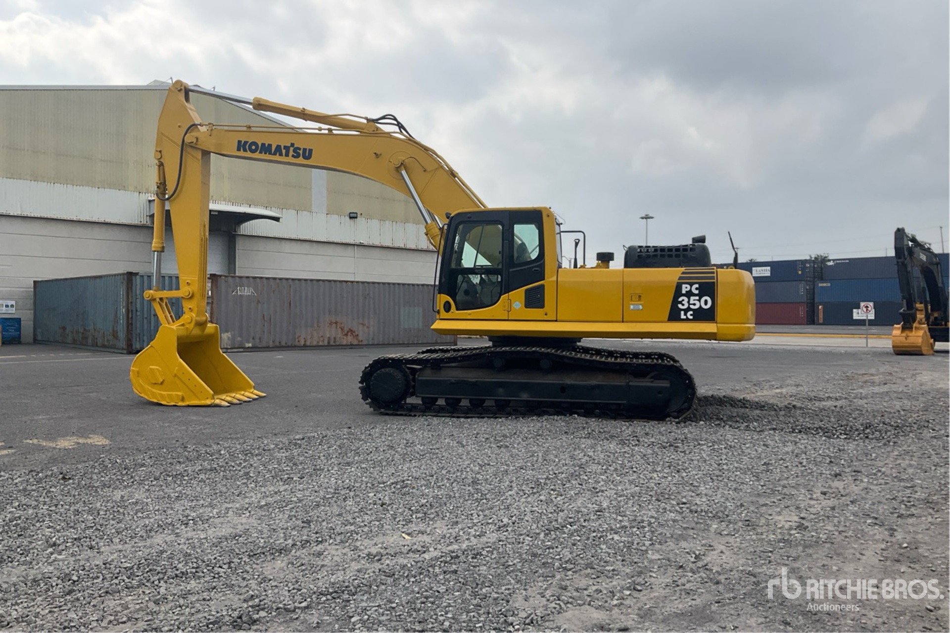 Aspect général with Image, coin arrière gauche