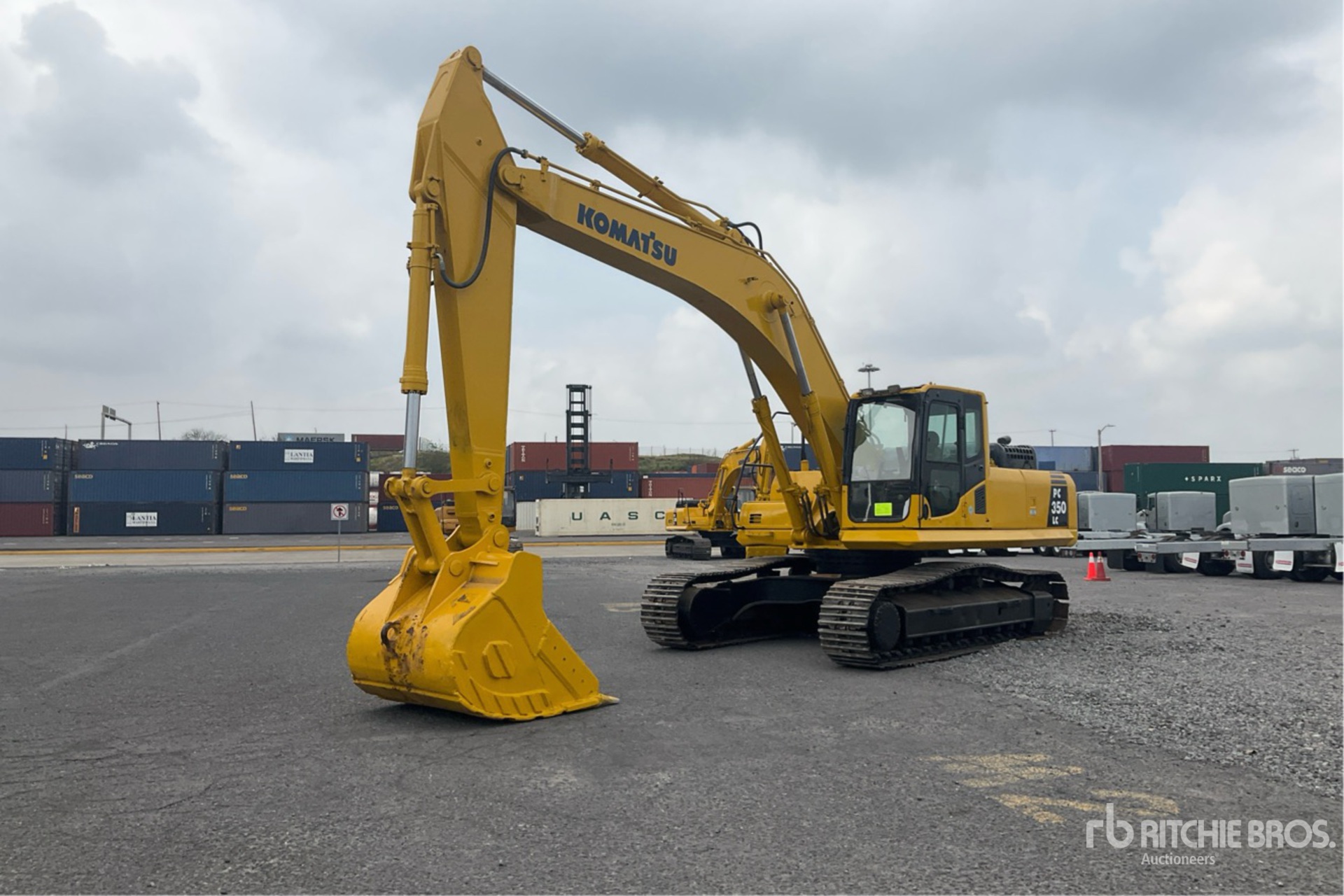 Aspect général with Image, coin avant gauche