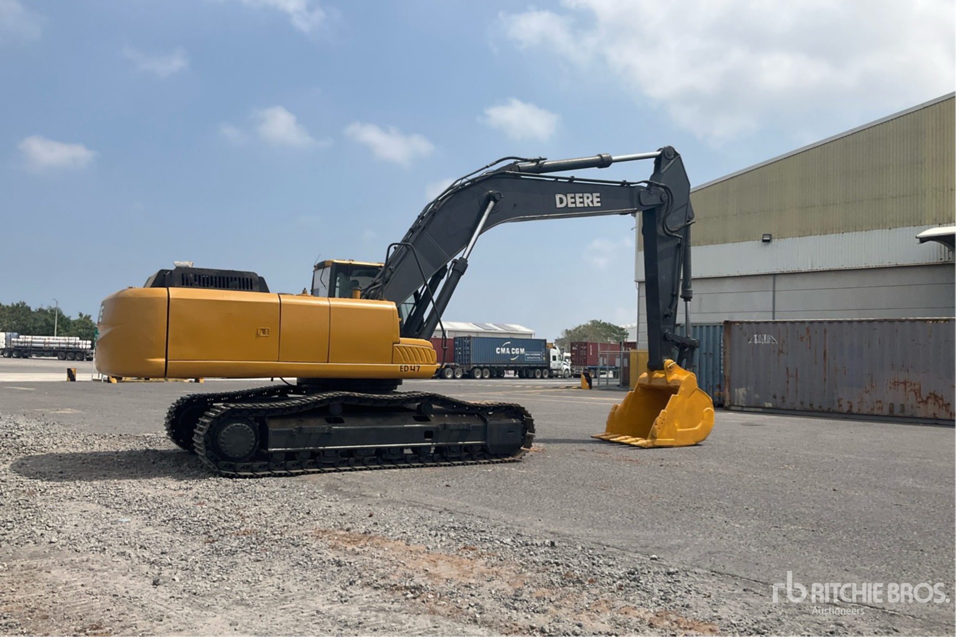 Aspect général with Image, coin arrière droit