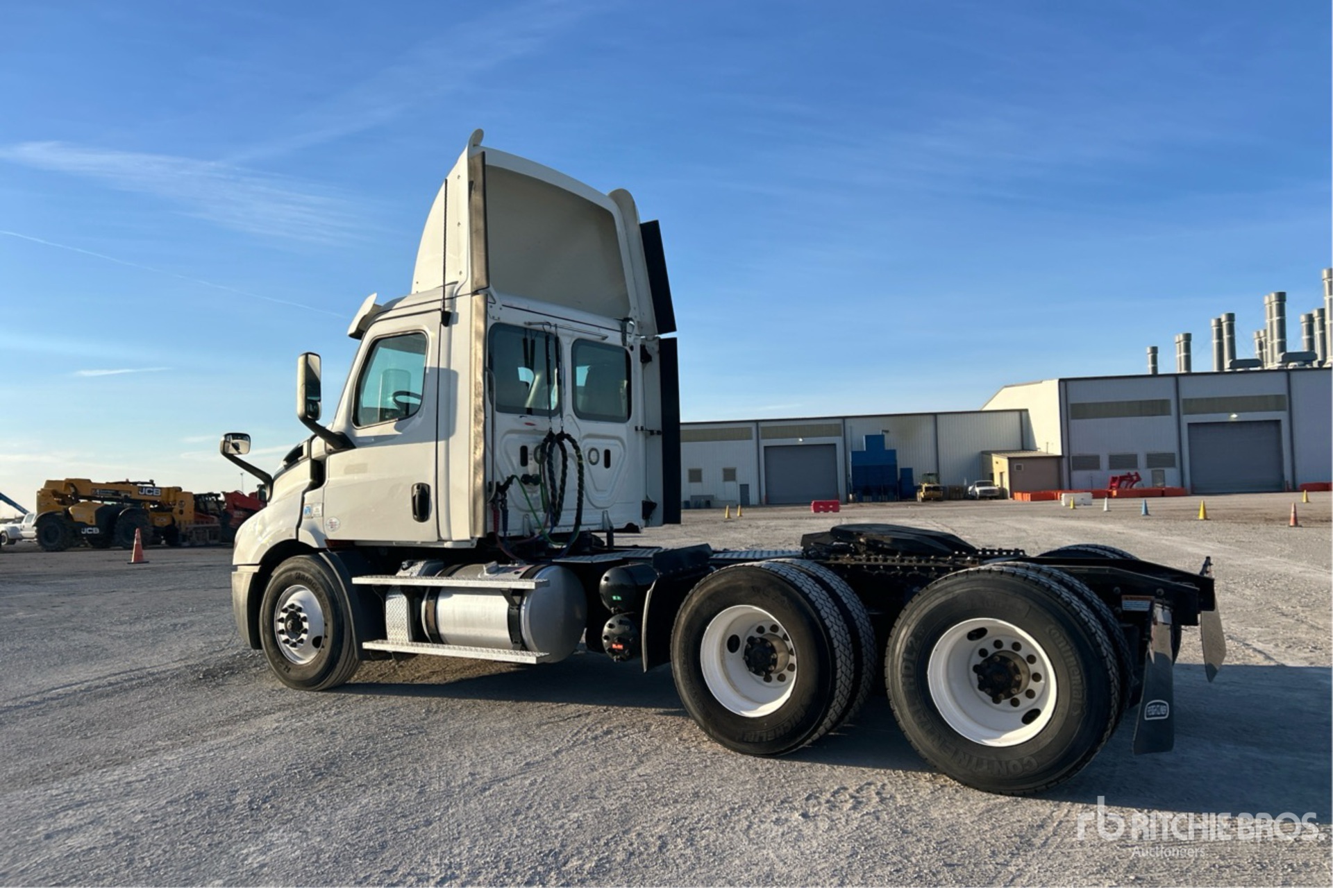 General Appearance with Imagen: esquina trasera izquierda