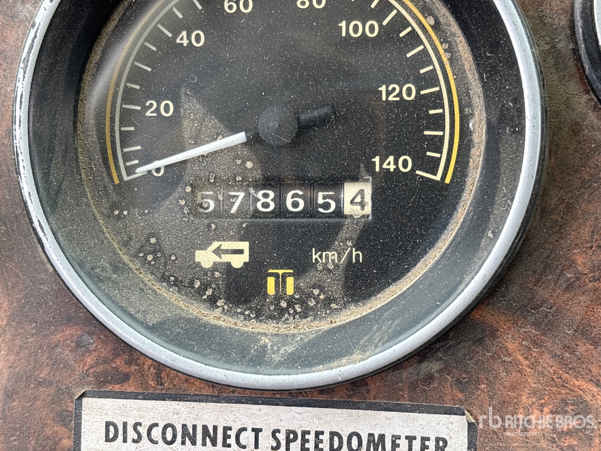 General Appearance with Hour Meter / Odometer