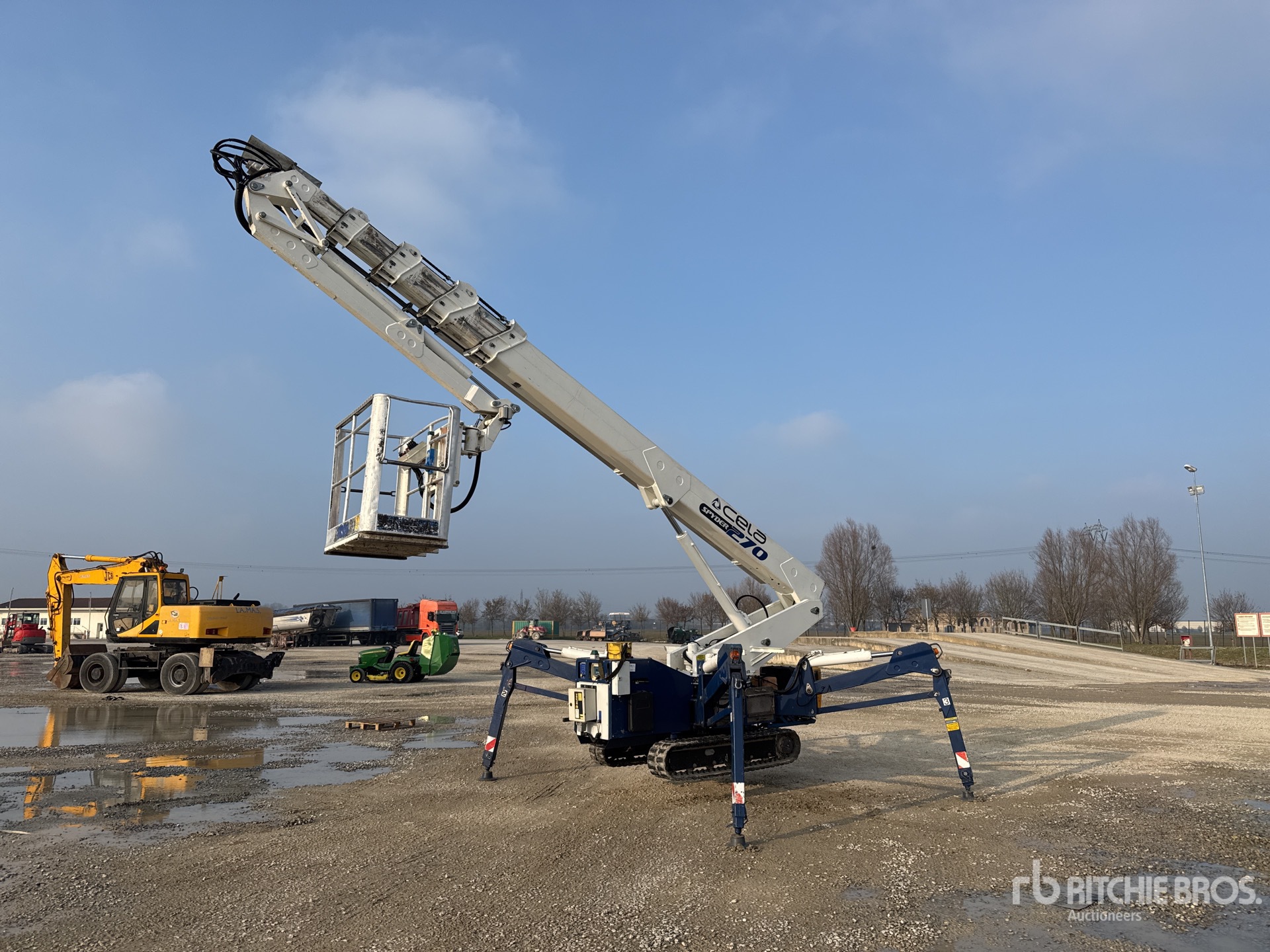 General Appearance with Bild, Ecke vorne links