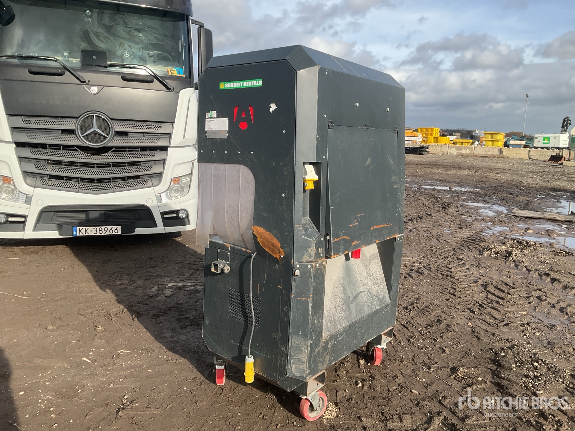 General Appearance with Picture, Left Rear Corner