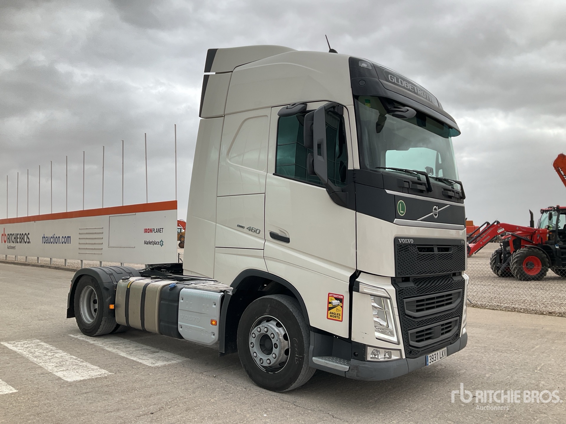 General Appearance with Image, coin avant droit