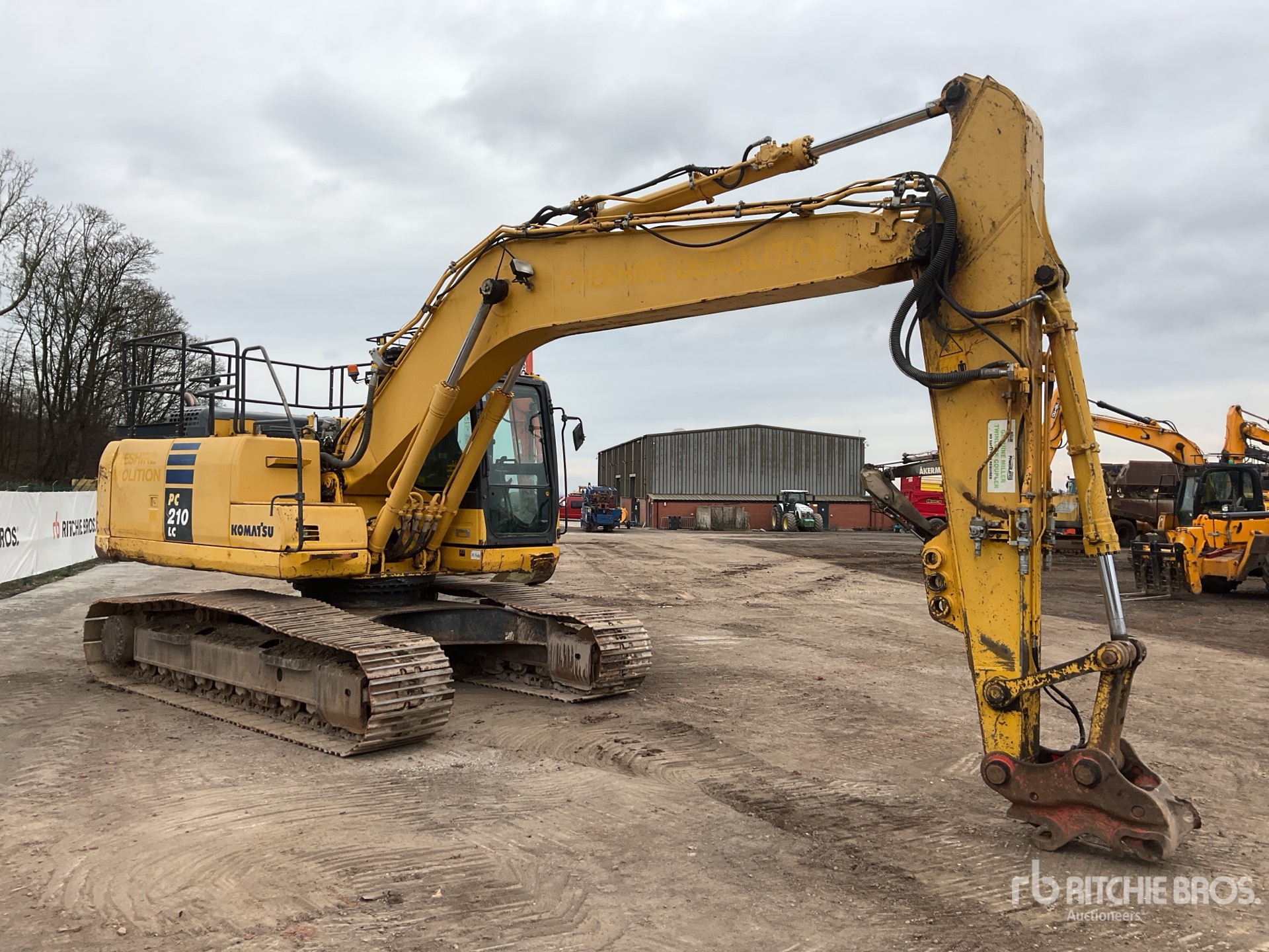 General Appearance with Picture, Right Front Corner