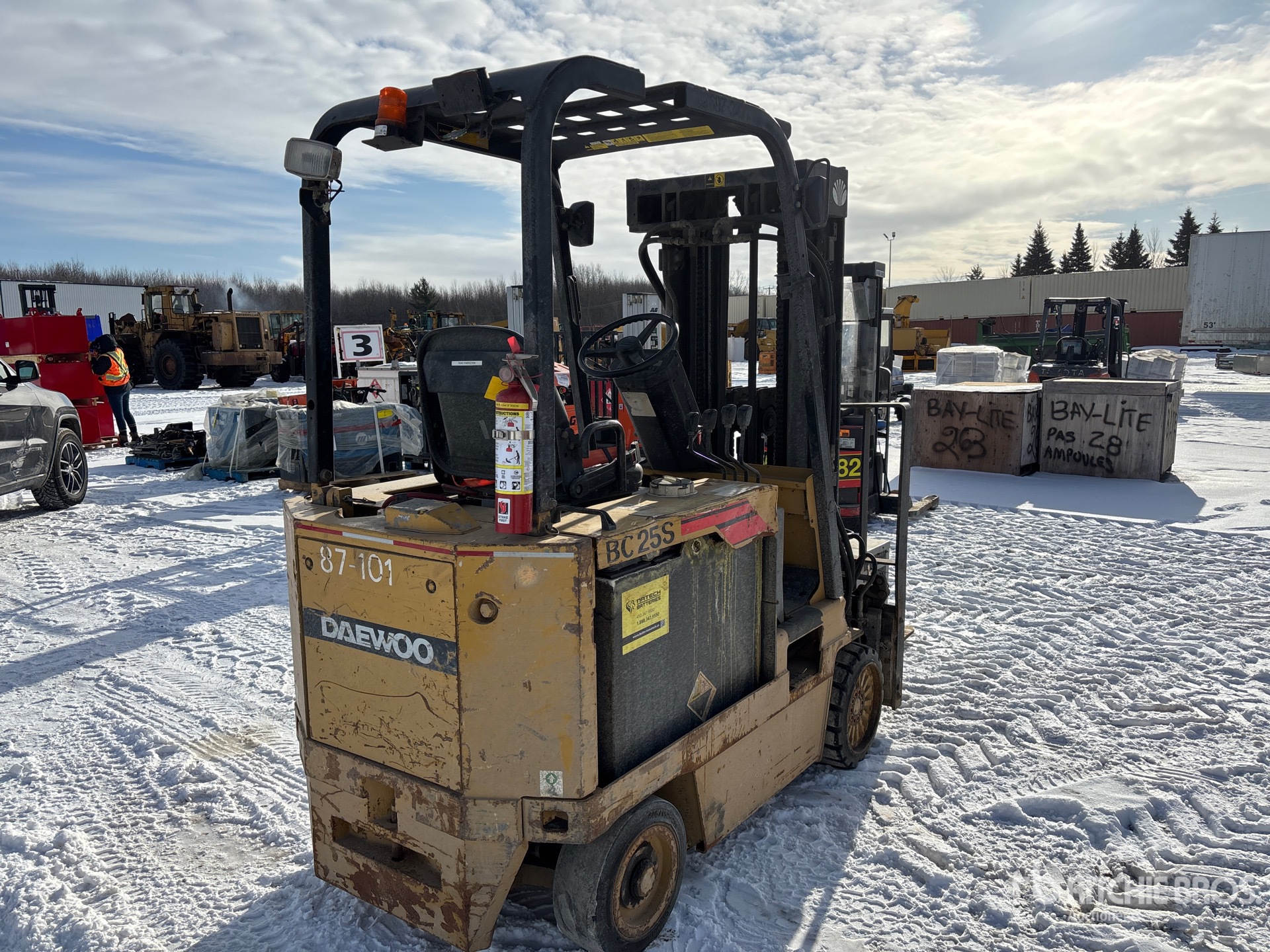 Aspect général with Image, coin arrière droit