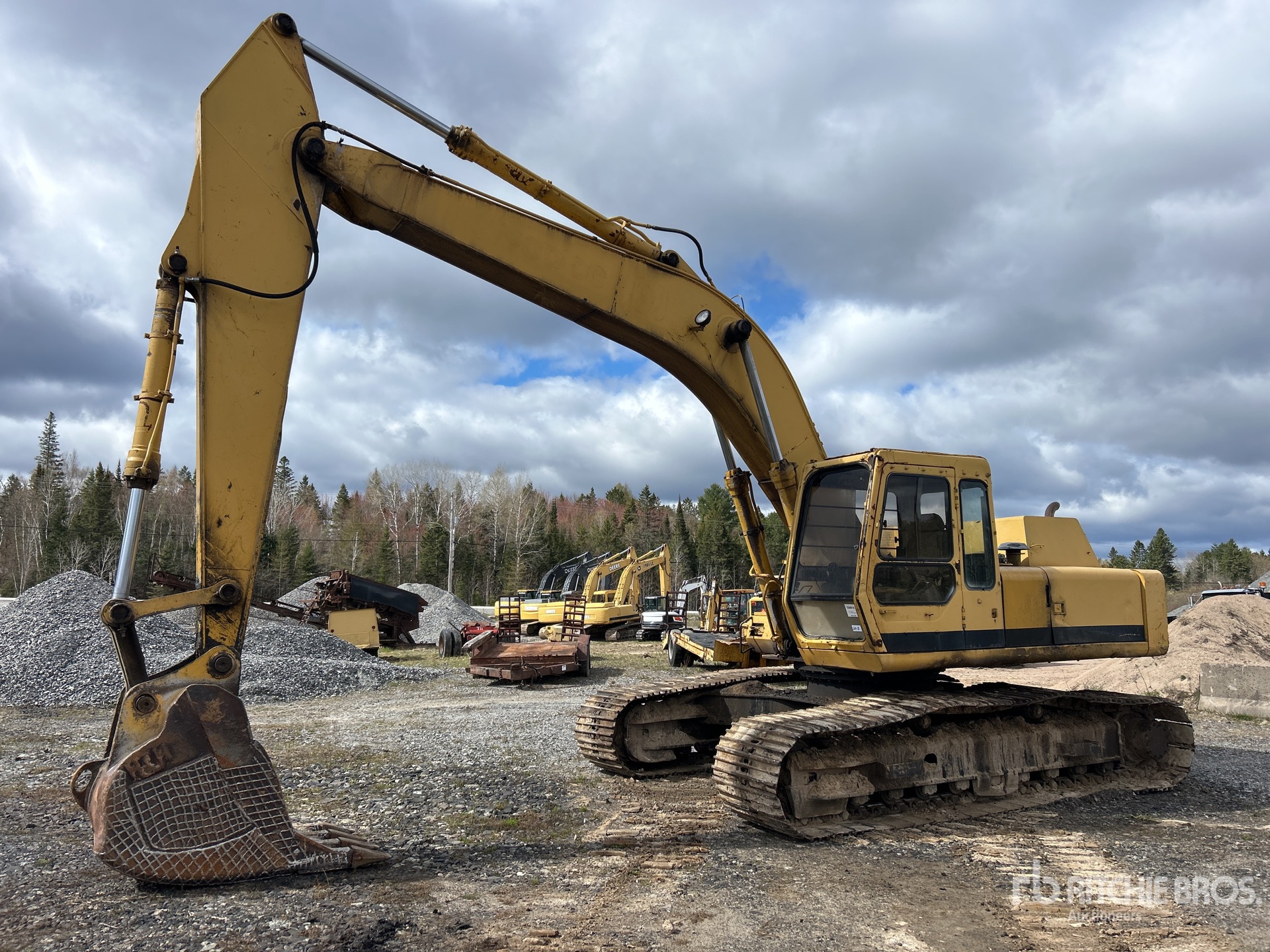 Photo of a 1988 John Deere 790D