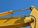 Hydraulics with Stick Cylinder