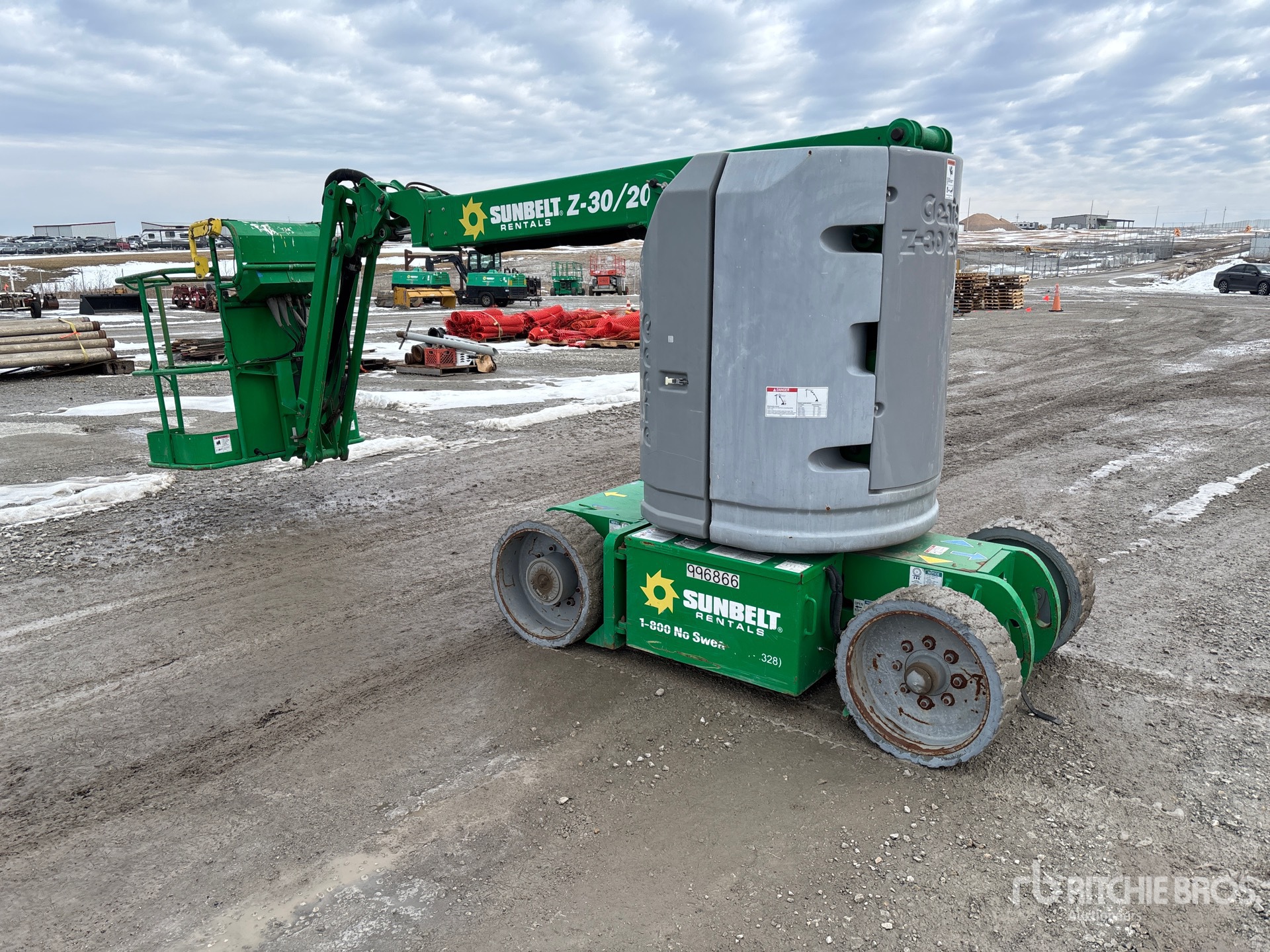 General Appearance with Imagen: esquina trasera izquierda