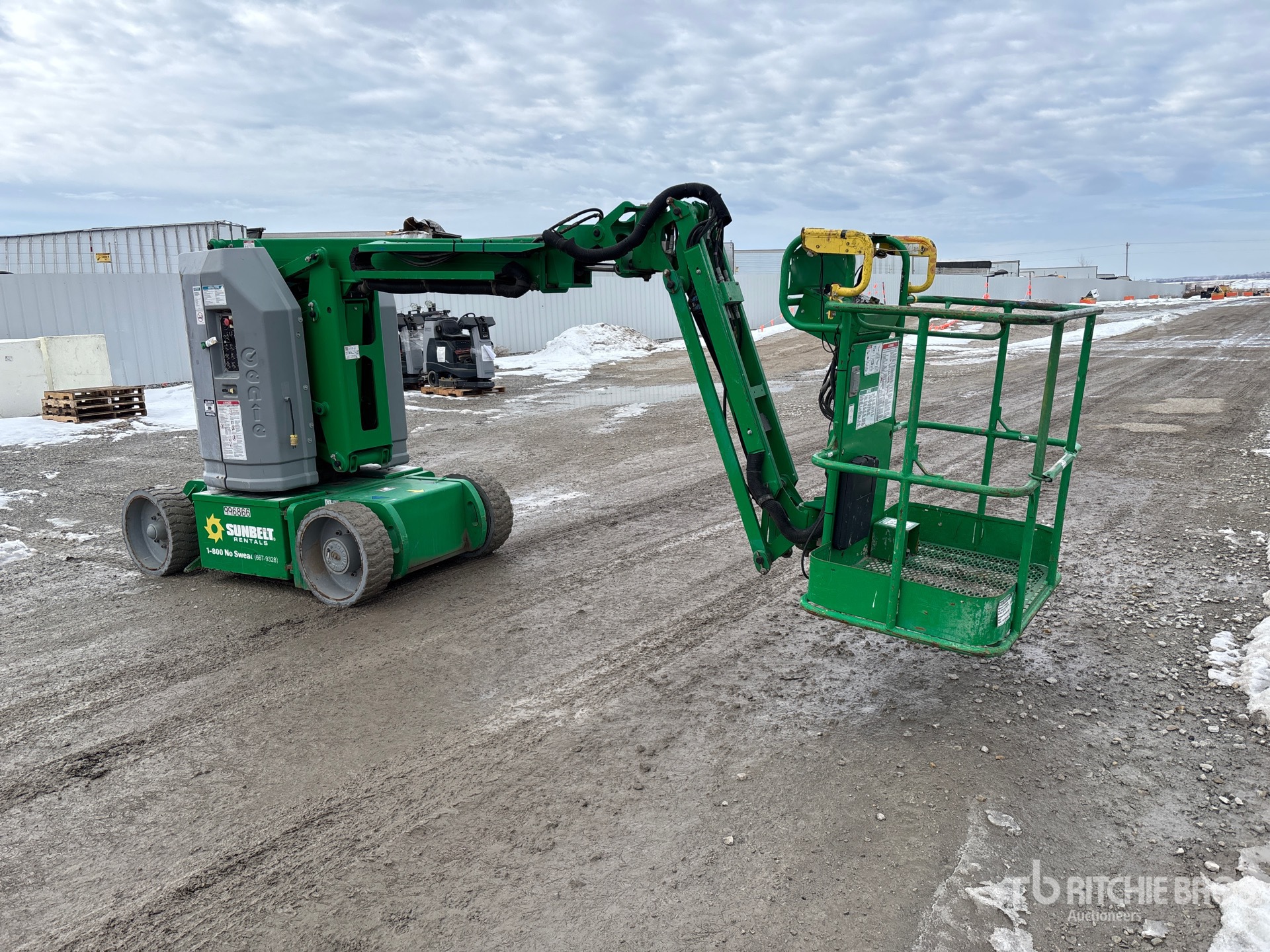 General Appearance with Imagen: esquina delantera derecha