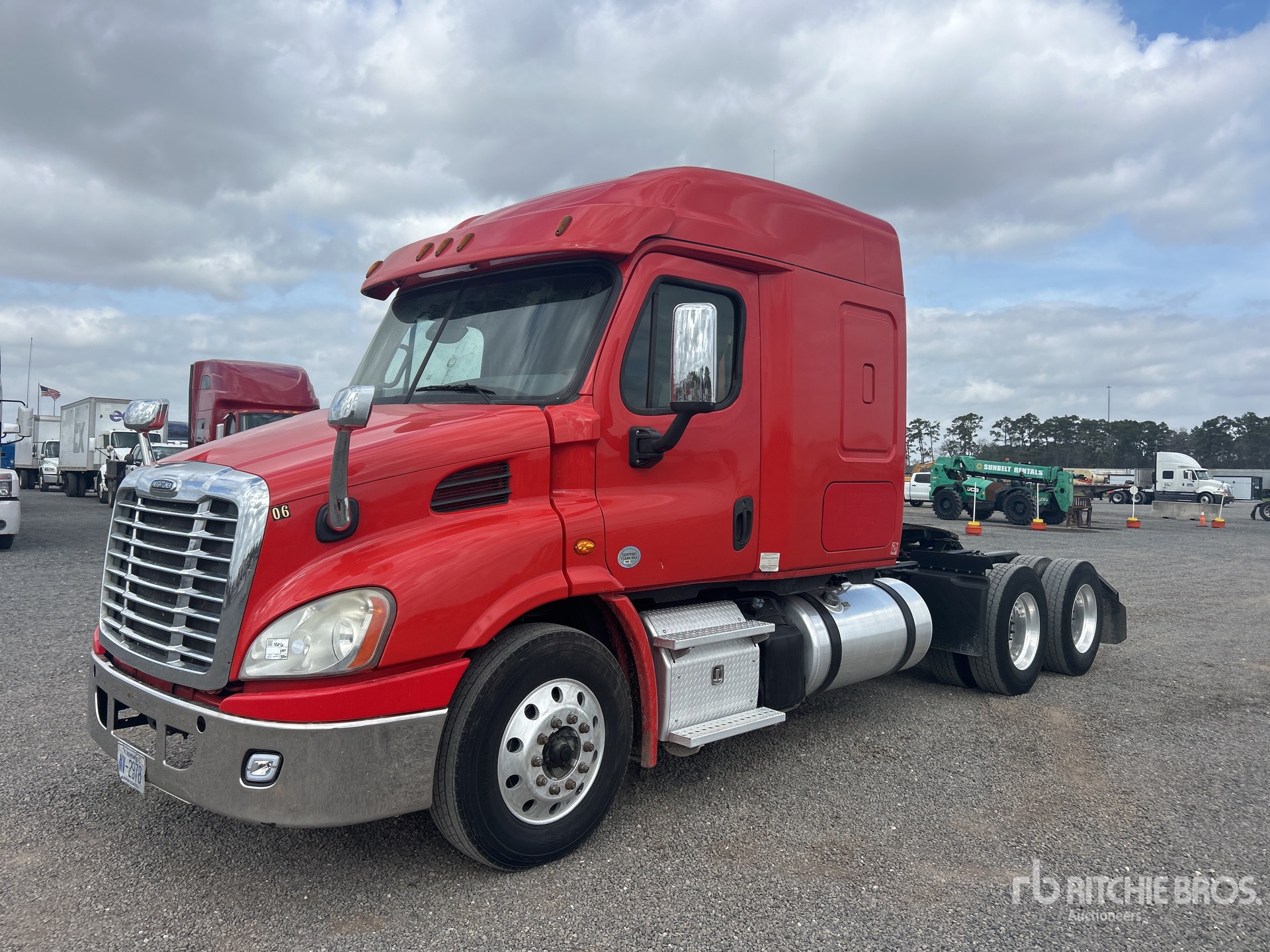 General Appearance with Picture, Left Front Corner