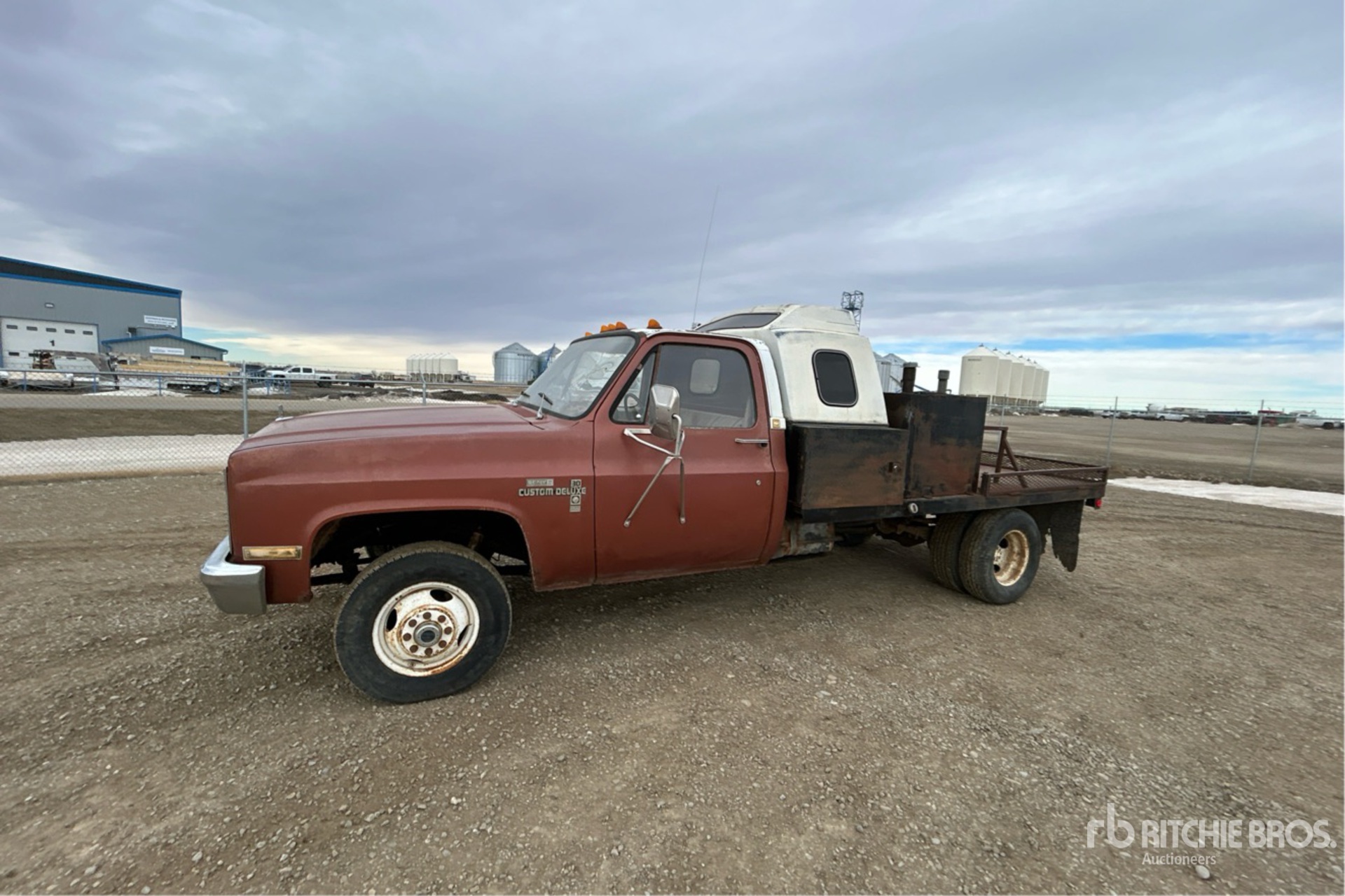 General Appearance with Image, coin avant gauche