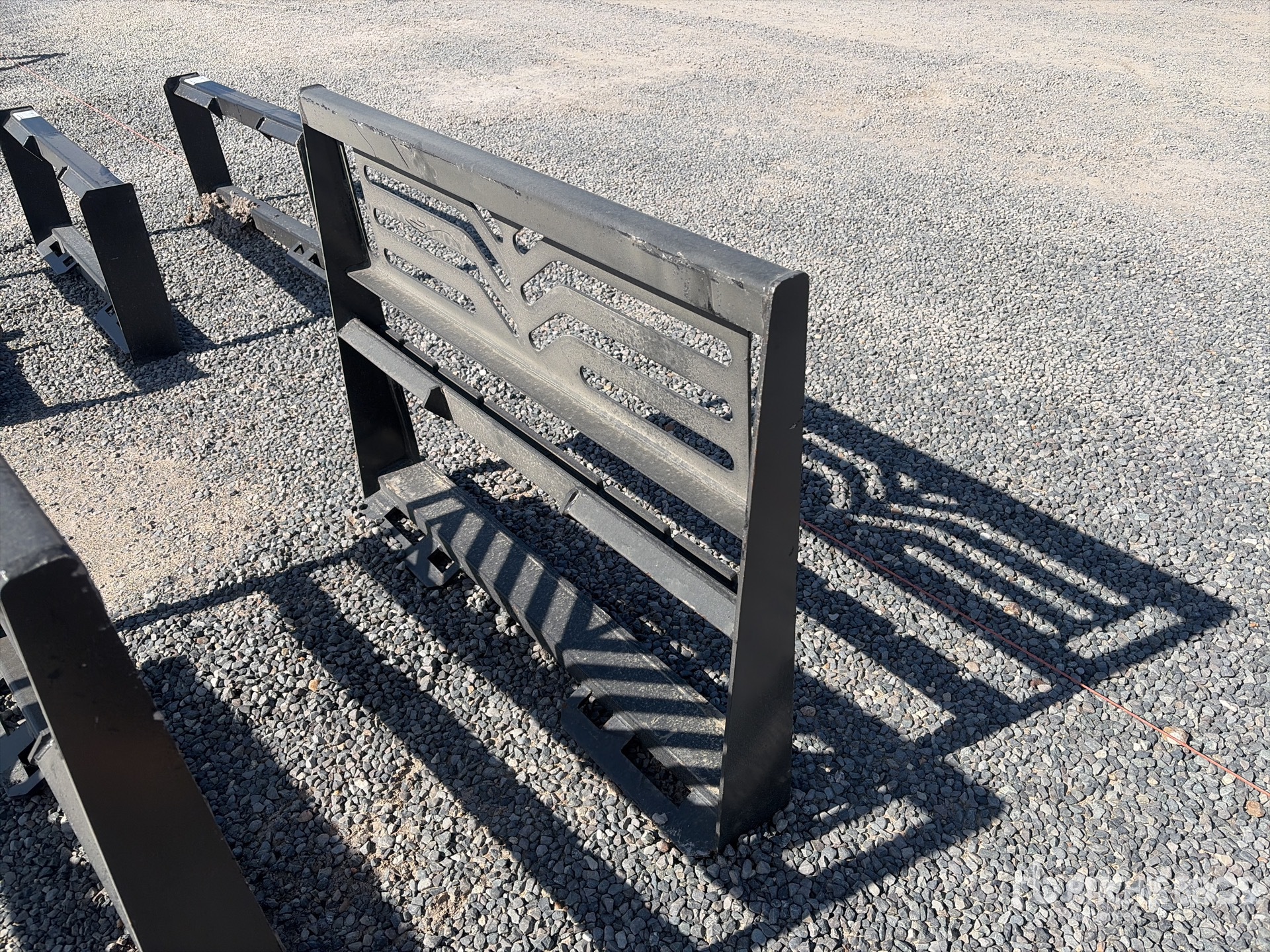 General Appearance with Foto, angolo anteriore sinistro