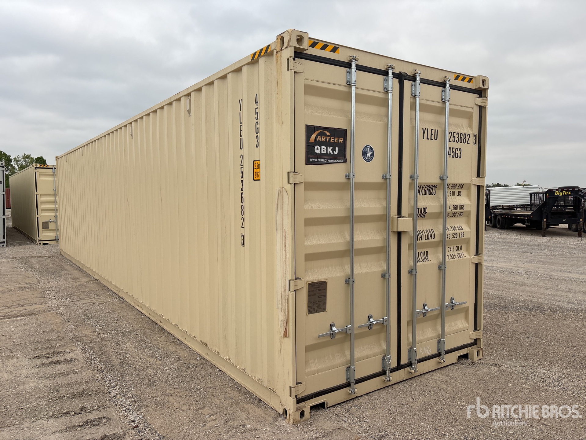 General Appearance with Picture, Right Front Corner