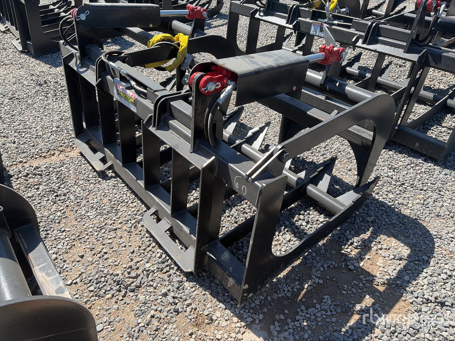 General Appearance with Foto, angolo anteriore sinistro