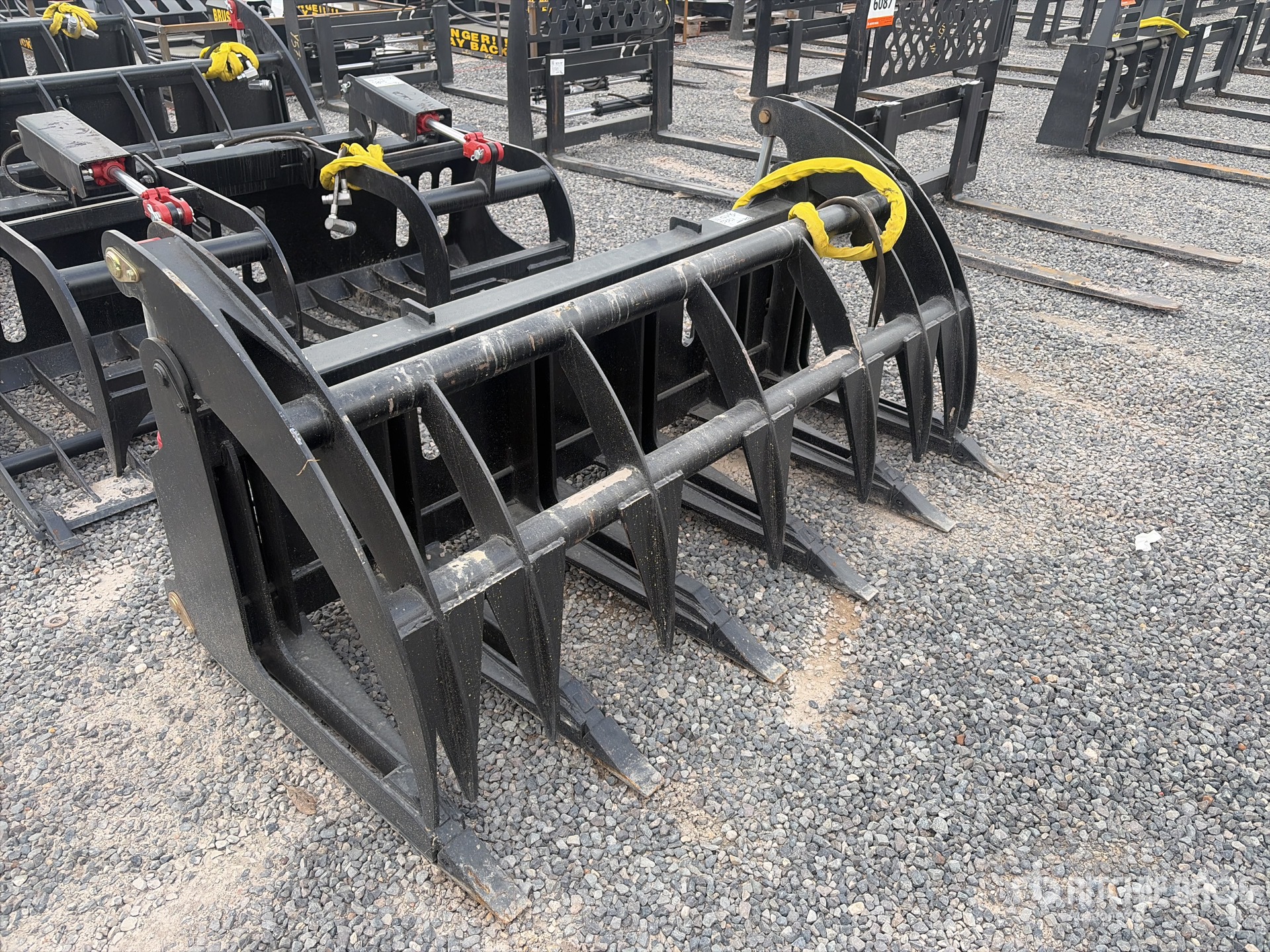 General Appearance with Foto, angolo anteriore destro