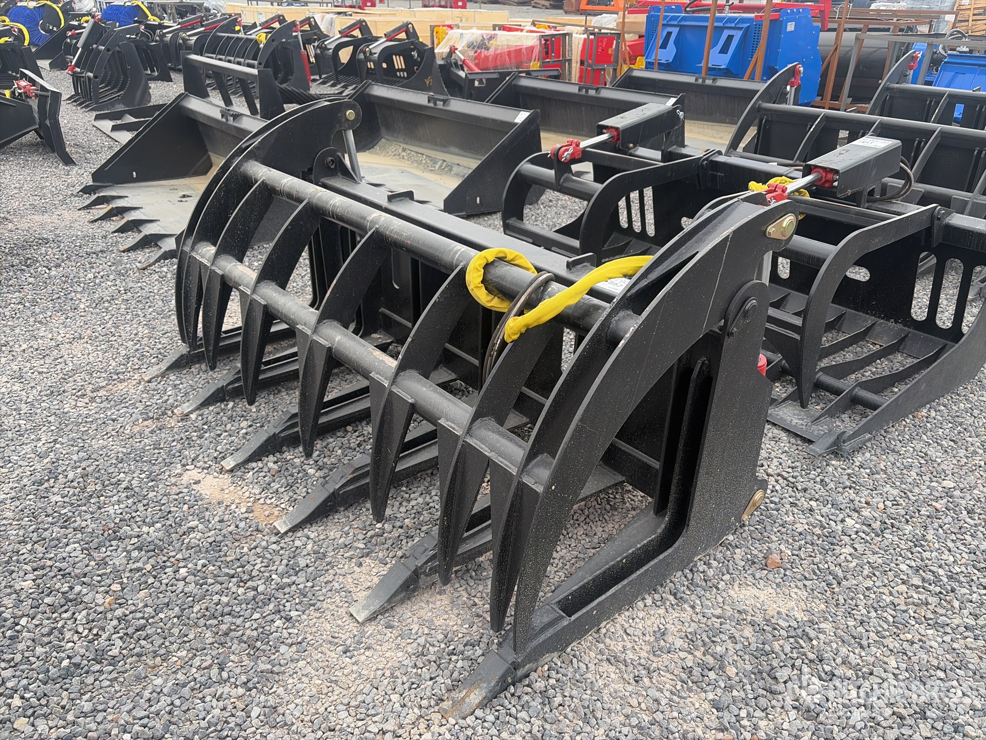 General Appearance with Foto, angolo anteriore sinistro