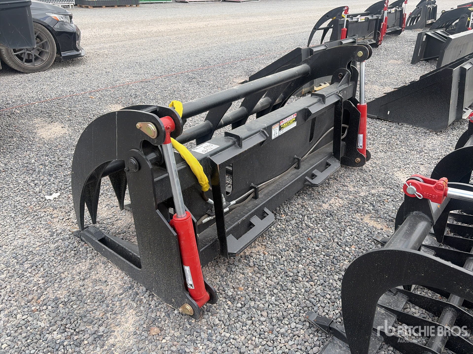 General Appearance with Foto, angolo posteriore sinistro