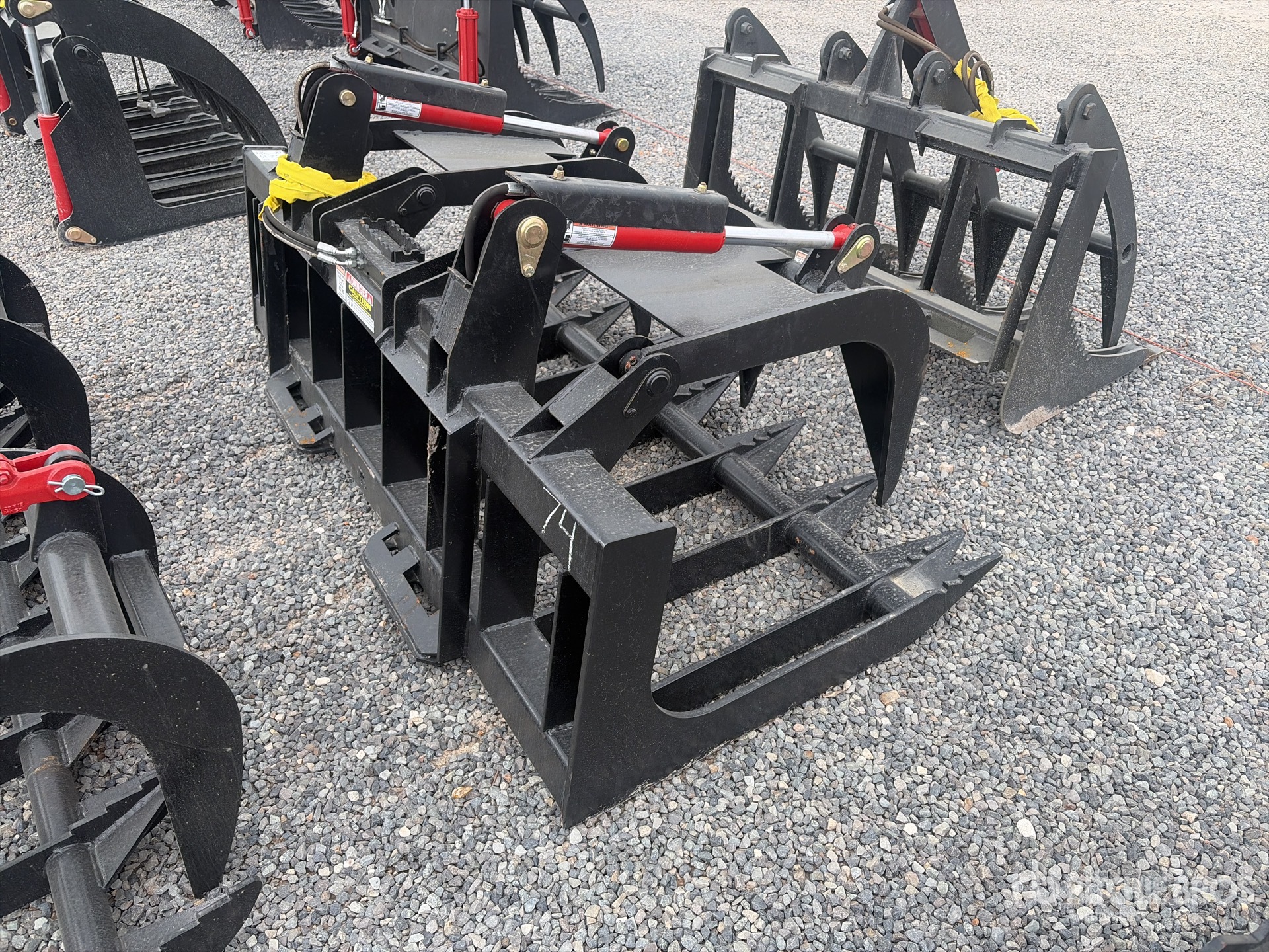 General Appearance with Foto, angolo anteriore sinistro