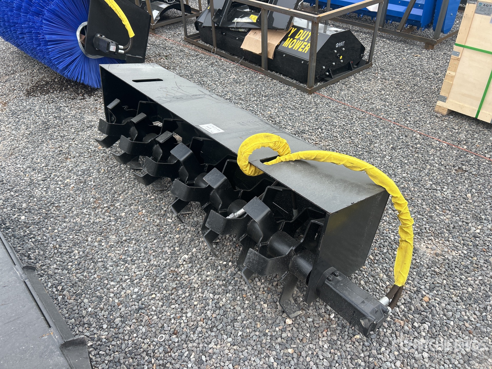 General Appearance with Foto, angolo anteriore sinistro