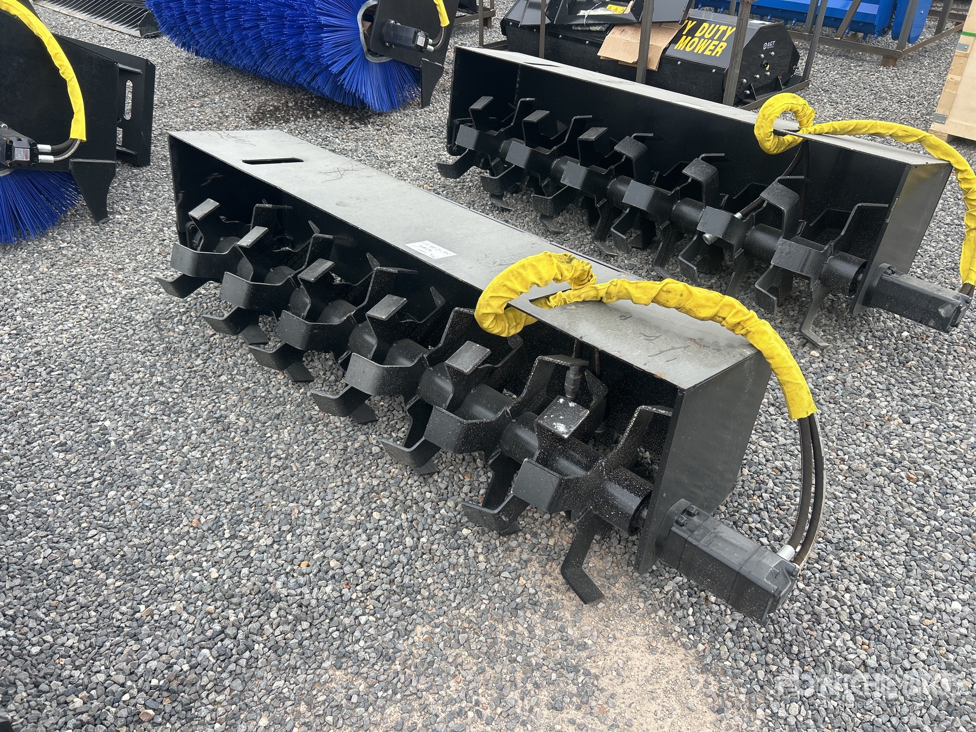 General Appearance with Foto, angolo anteriore sinistro