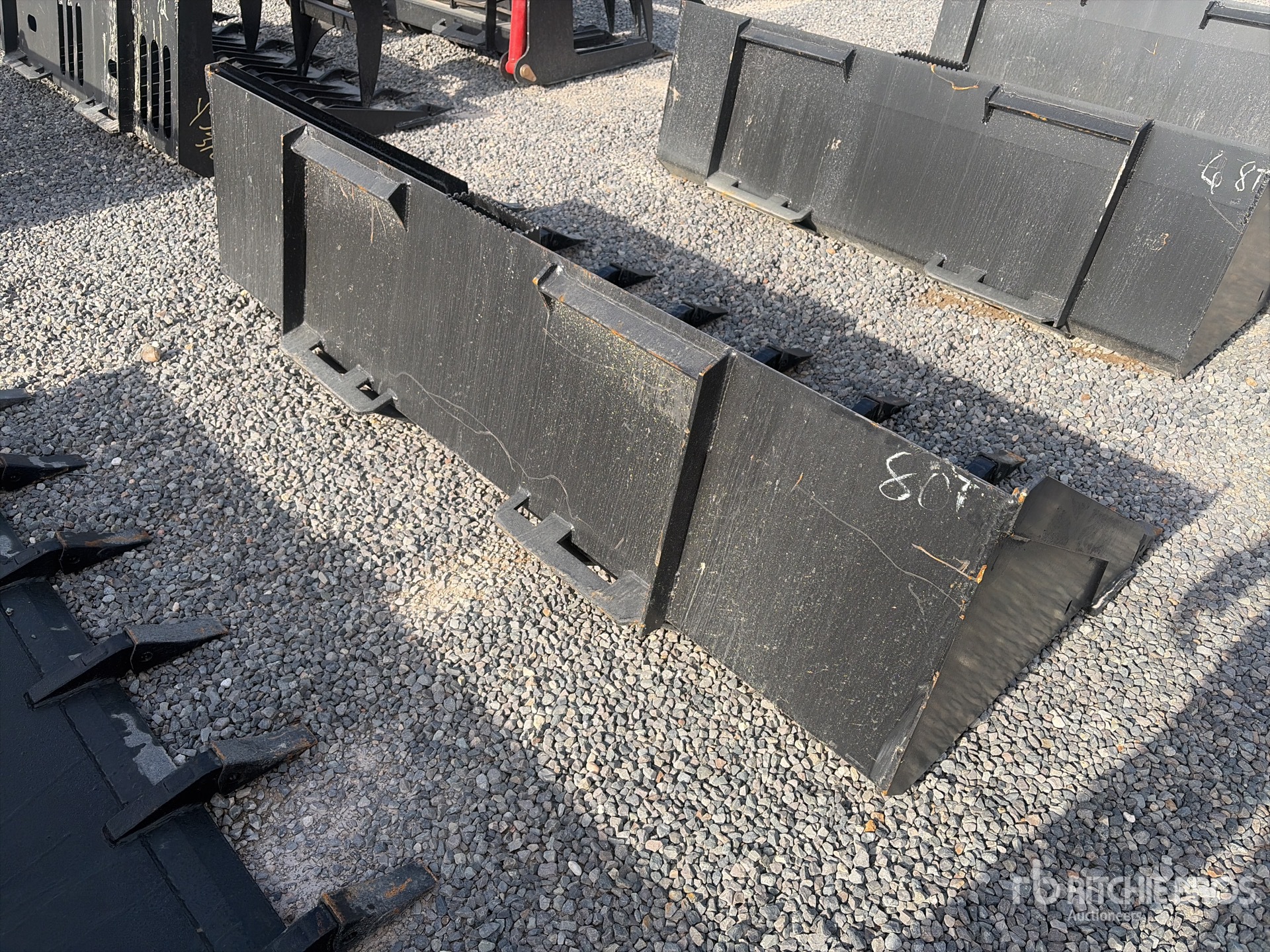 General Appearance with Foto, angolo anteriore sinistro