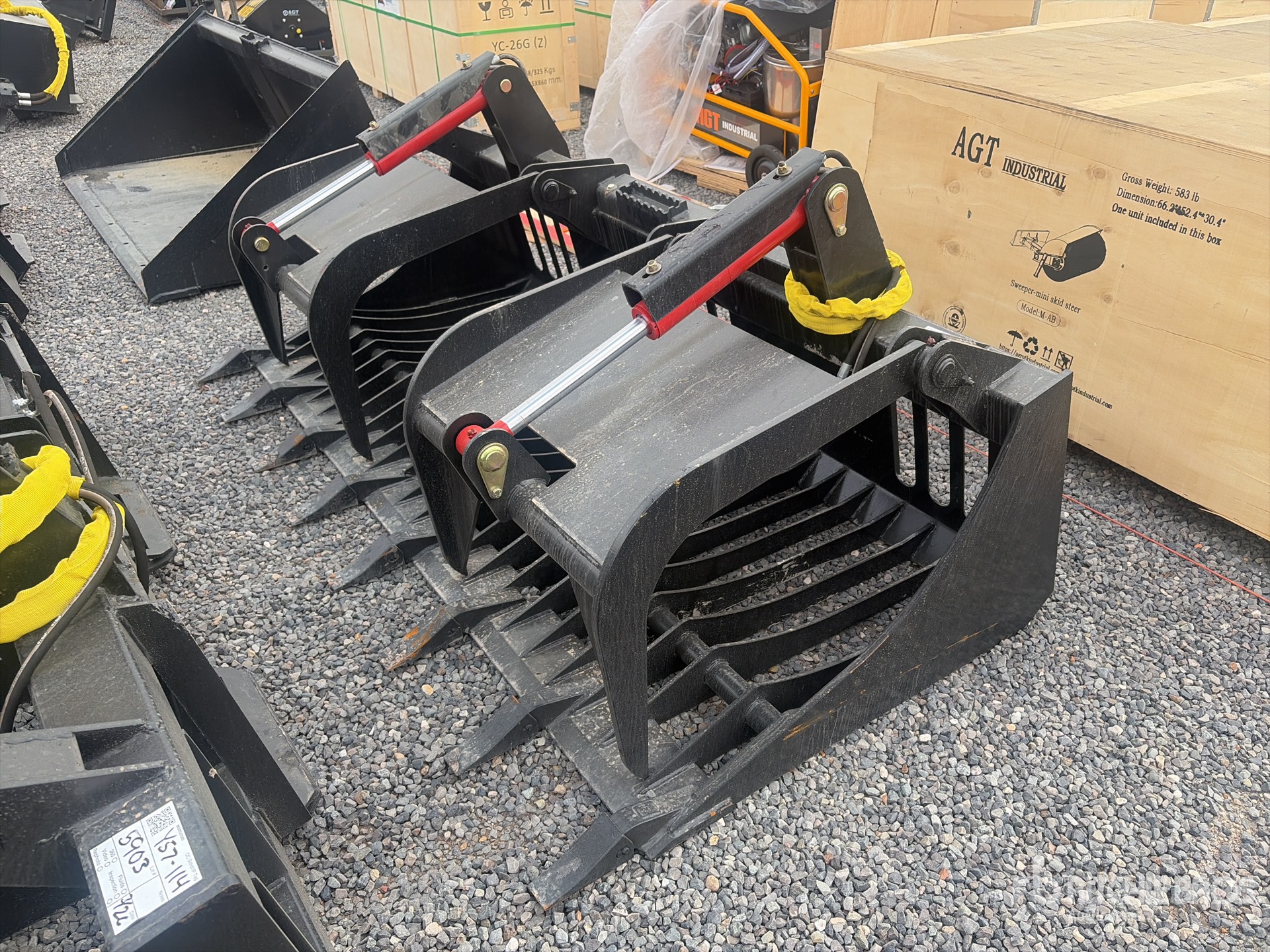 General Appearance with Foto, angolo anteriore sinistro