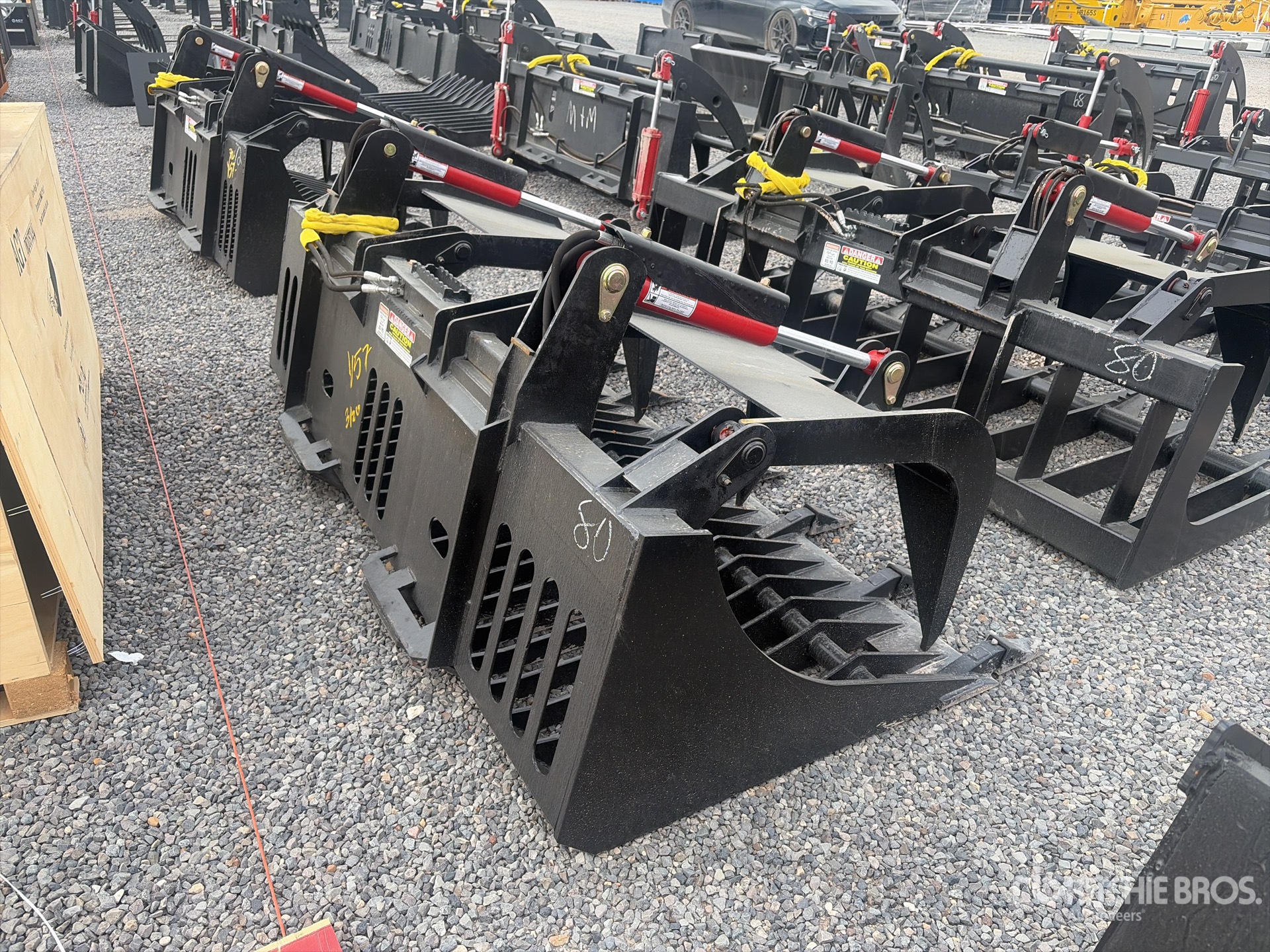 General Appearance with Foto, angolo anteriore sinistro