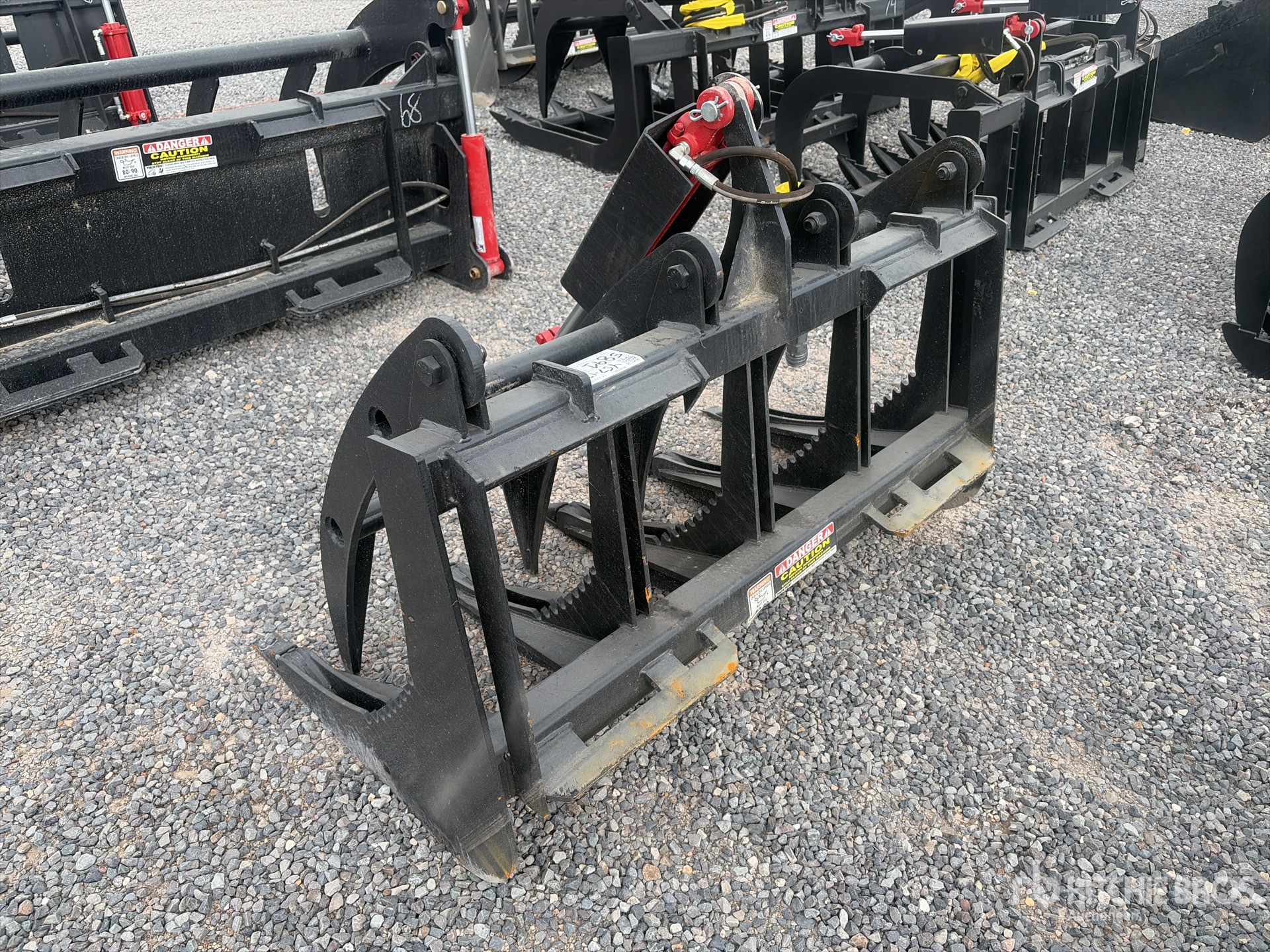 General Appearance with Foto, angolo posteriore sinistro