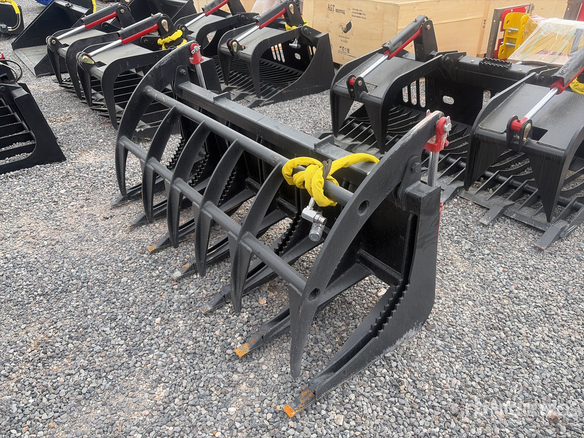 General Appearance with Foto, angolo anteriore sinistro