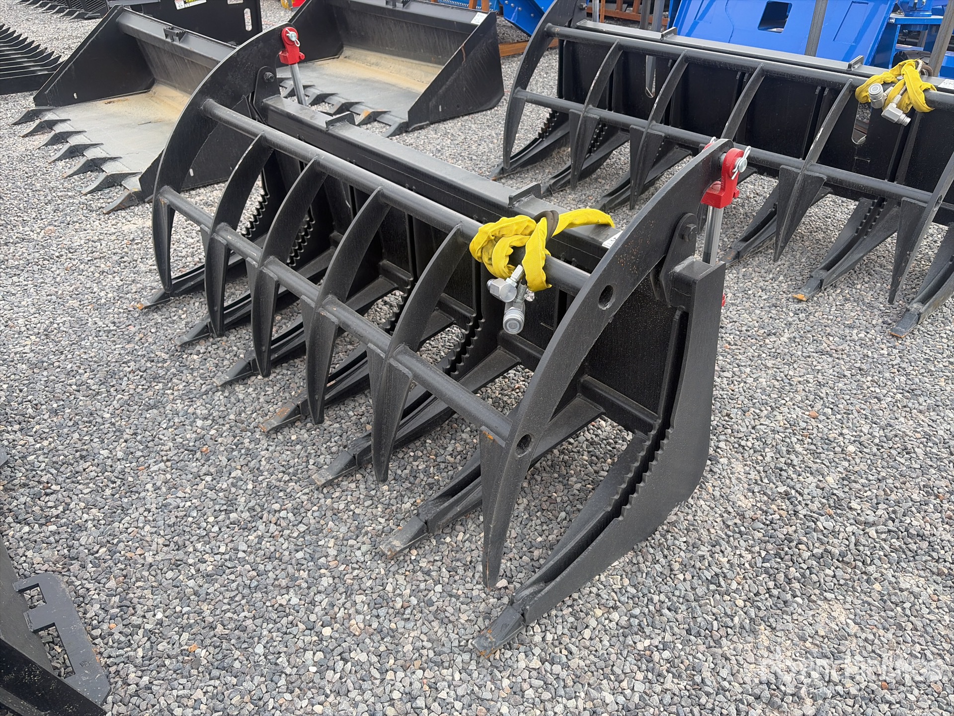 General Appearance with Foto, angolo anteriore sinistro